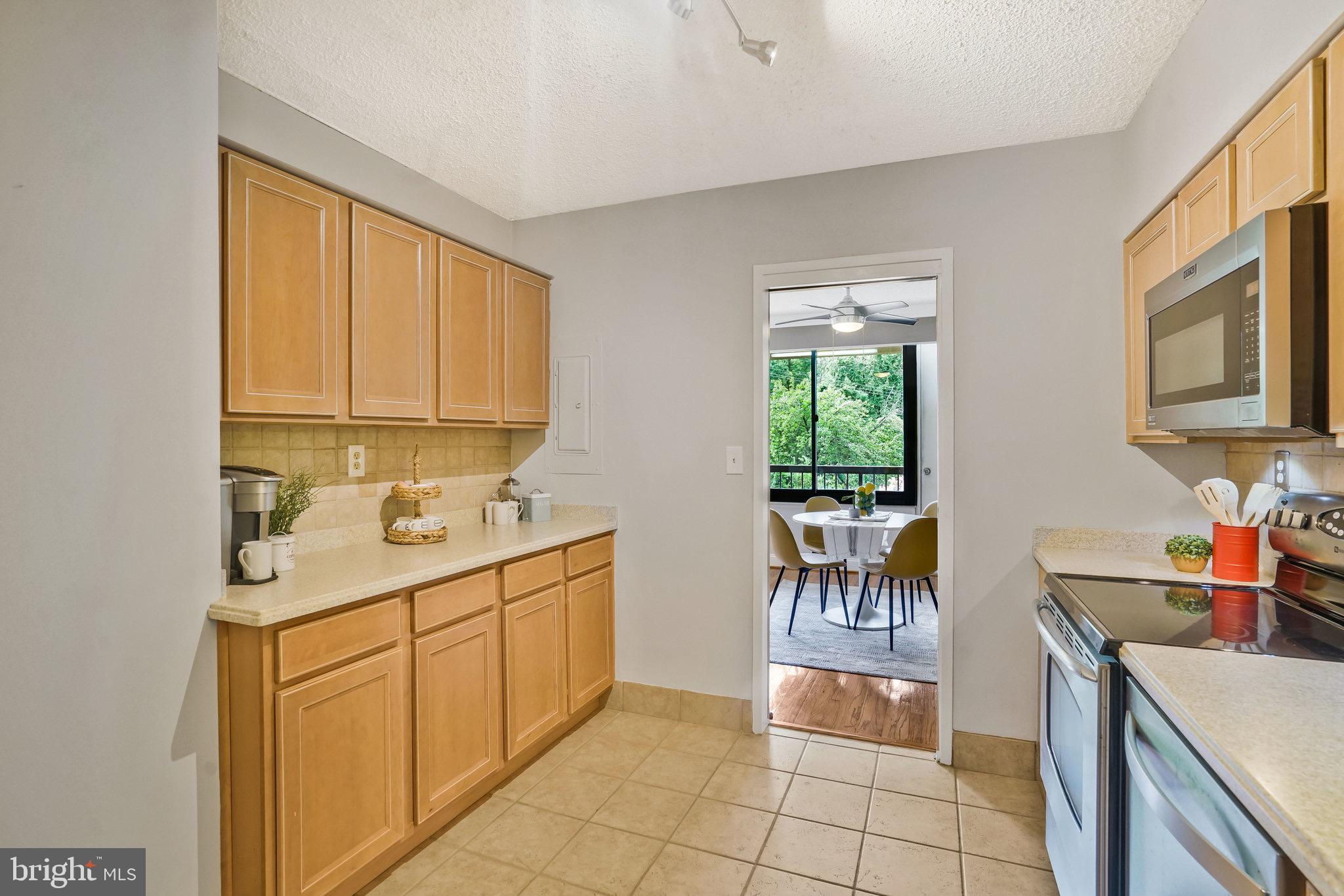 5500 Holmes Run PARKWAY Unit: 405