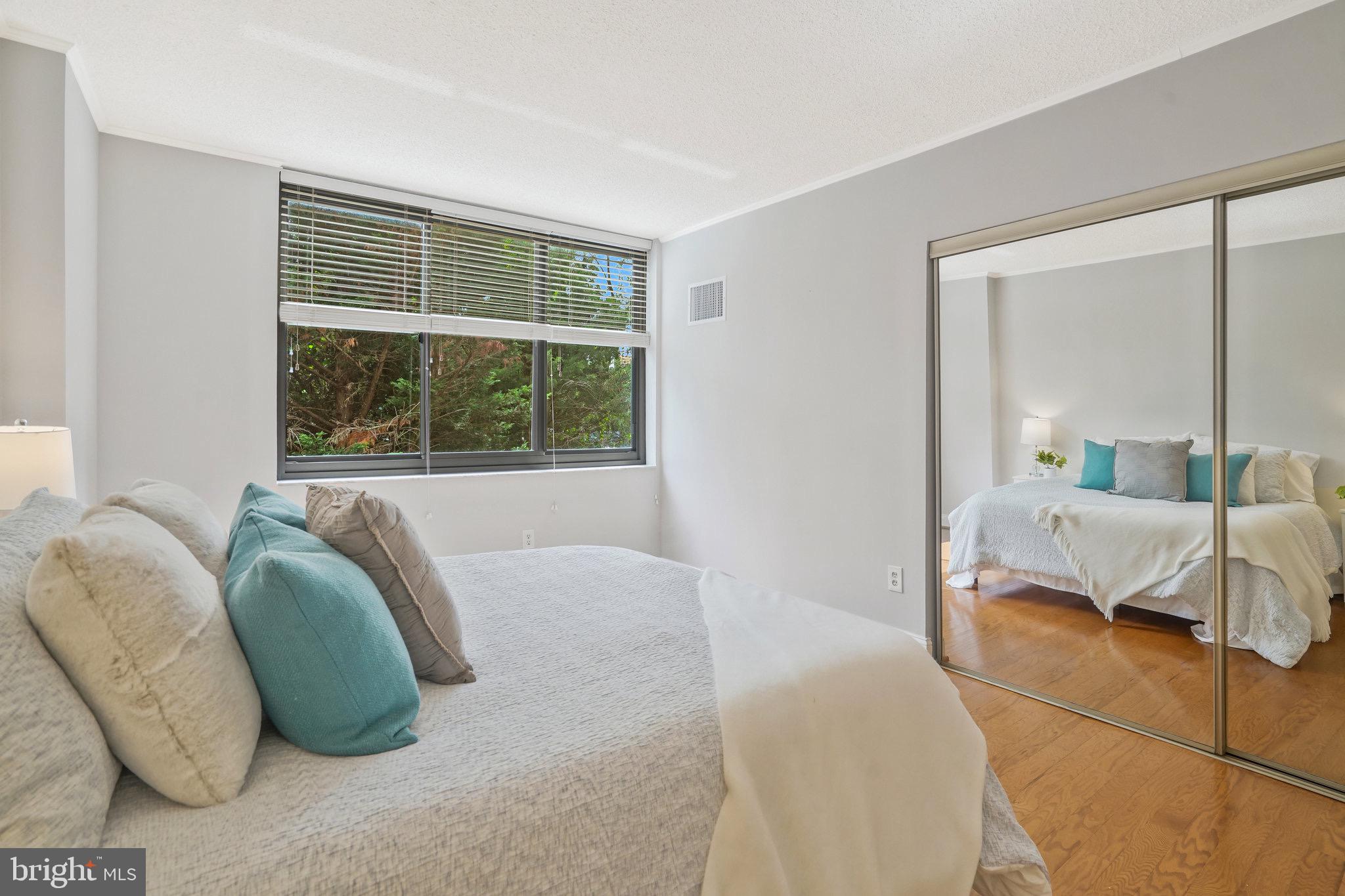 5500 Holmes Run PARKWAY Unit: 405