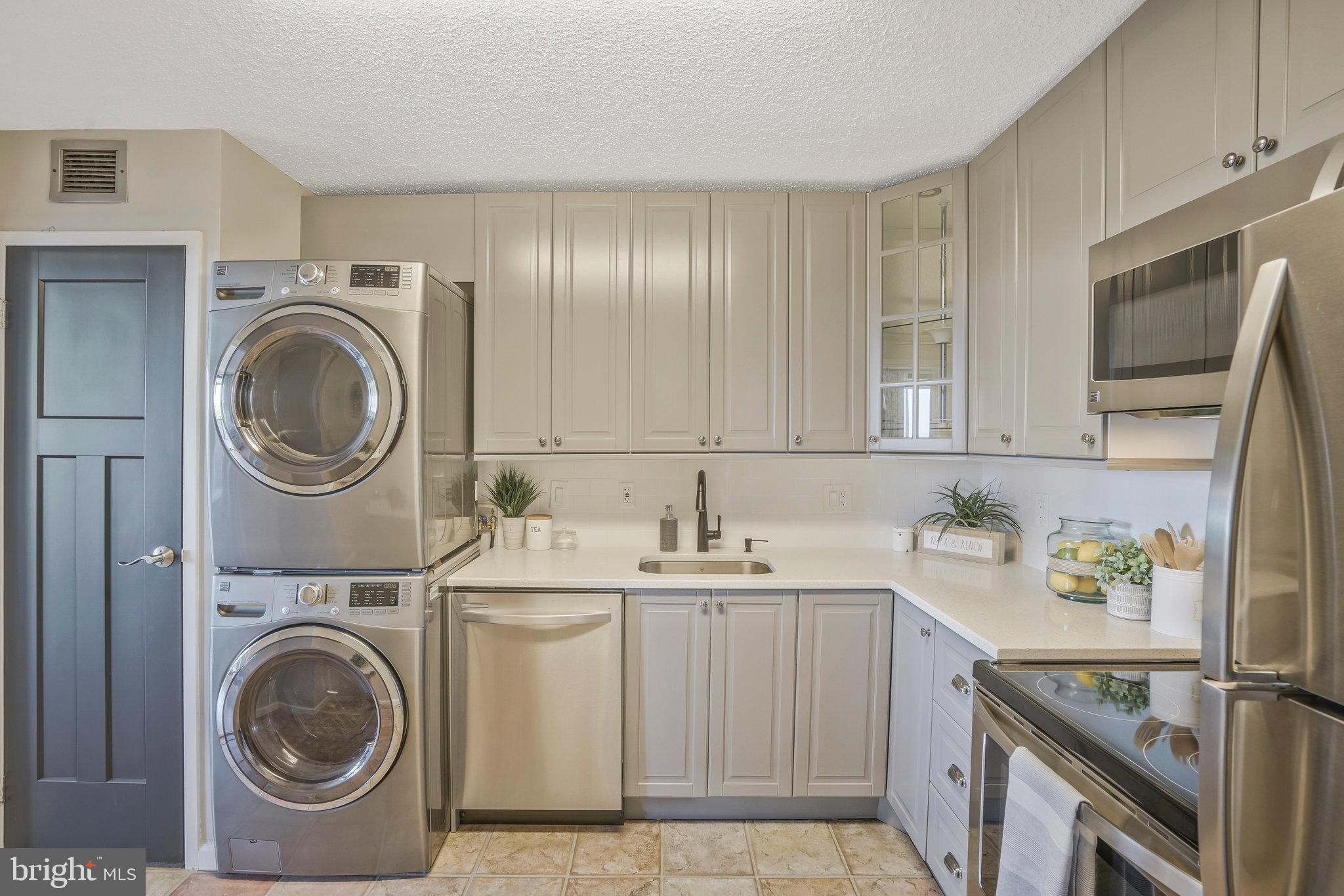 250 S Reynolds STREET Unit: 511