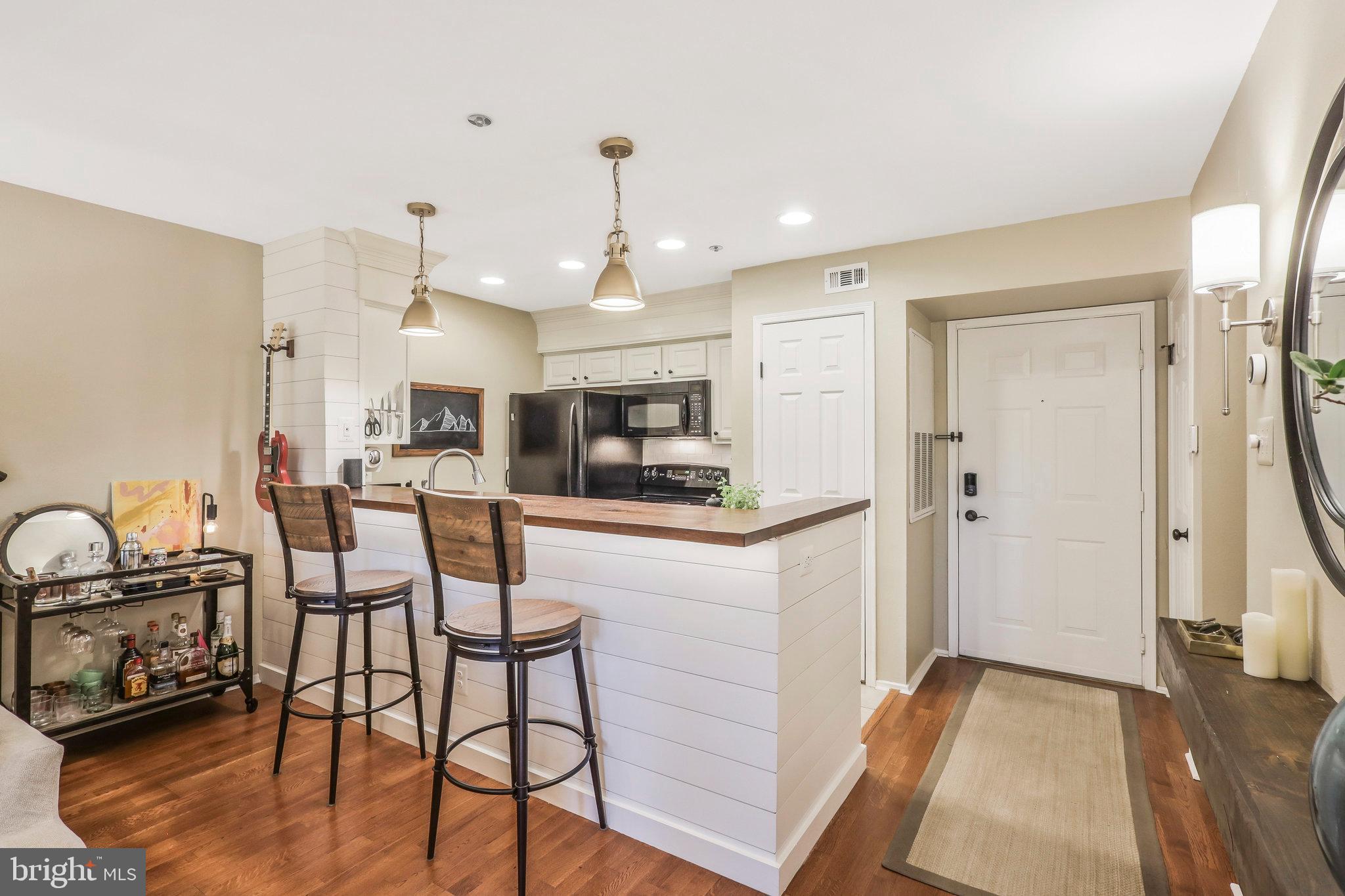 3307 Wyndham CIRCLE Unit: 2167
