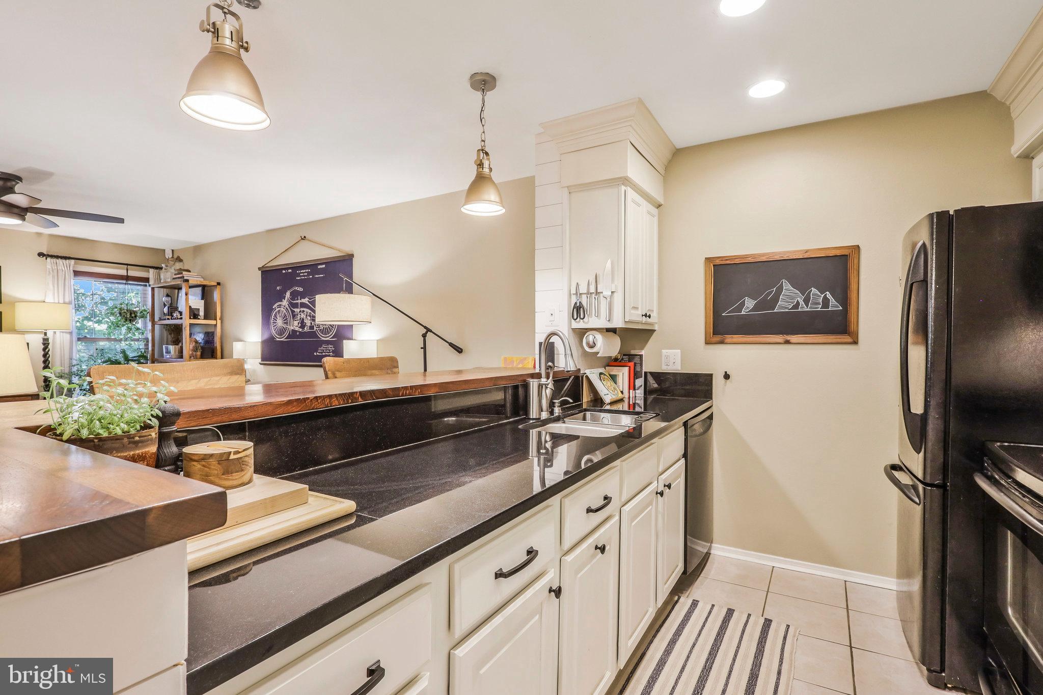 3307 Wyndham CIRCLE Unit: 2167