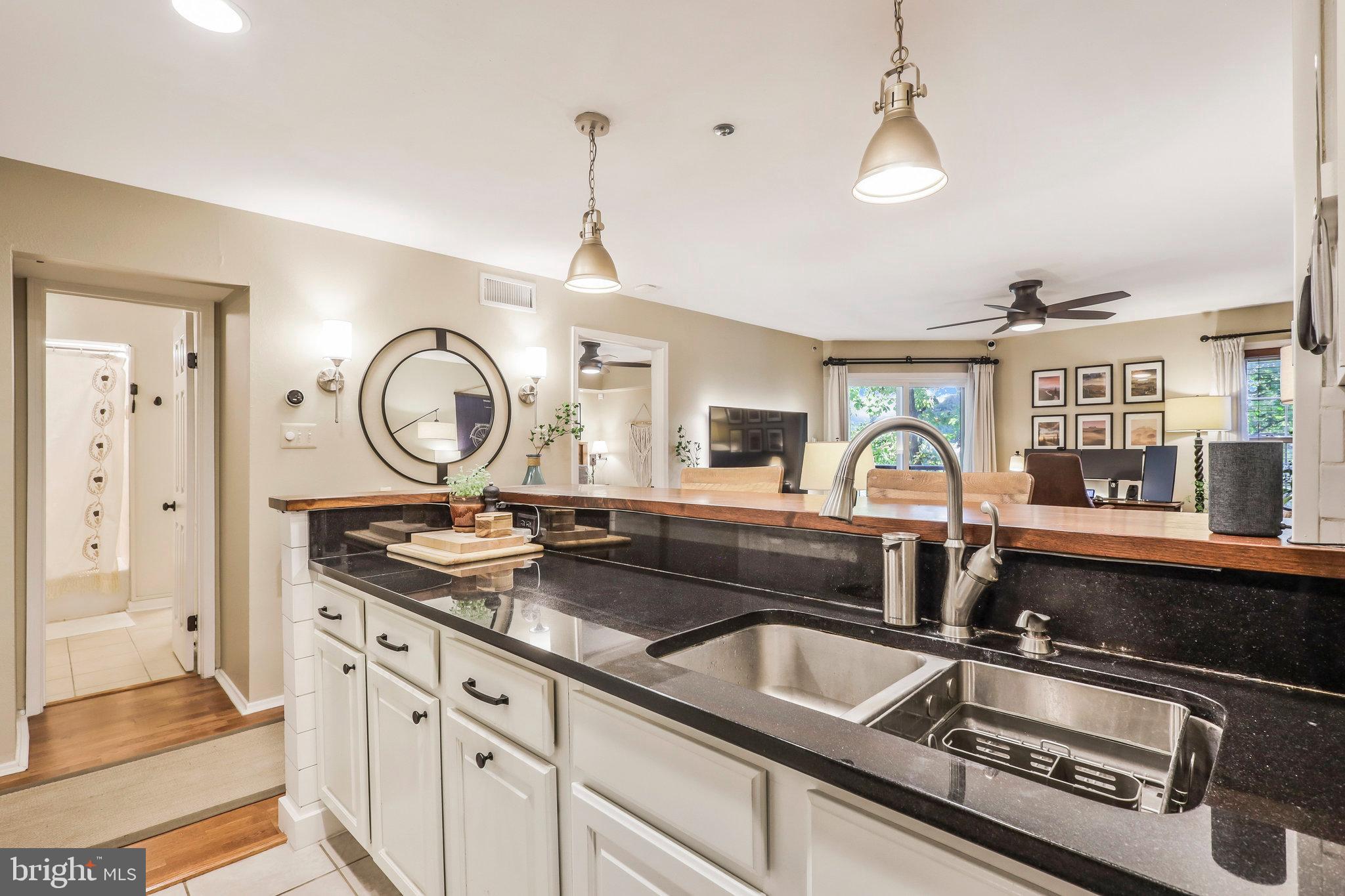 3307 Wyndham CIRCLE Unit: 2167