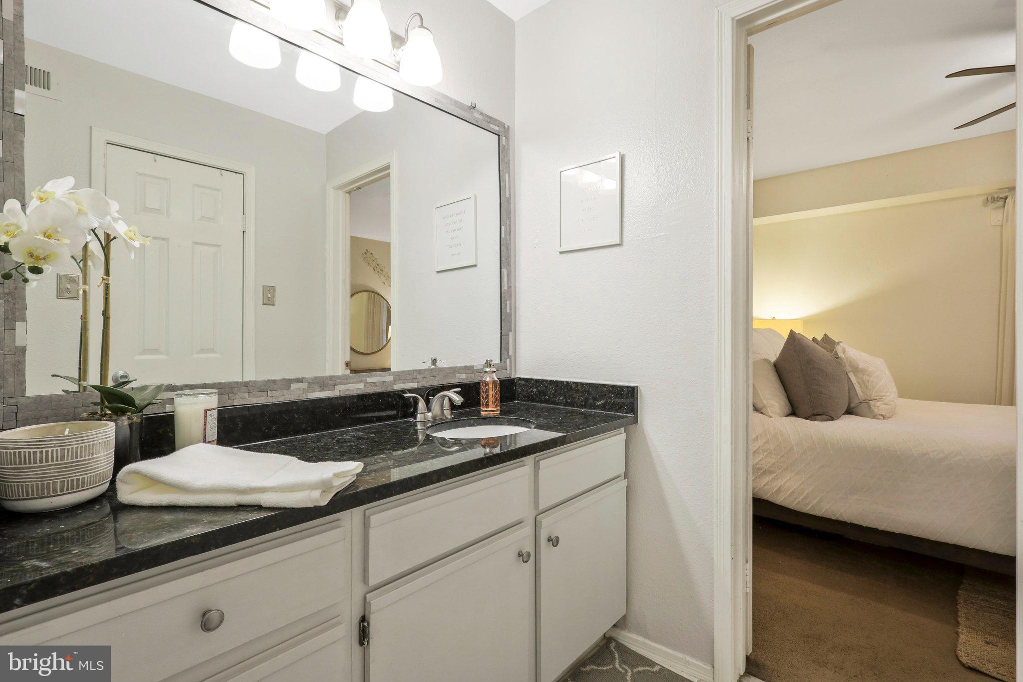 3315 Wyndham CIRCLE Unit: 1222