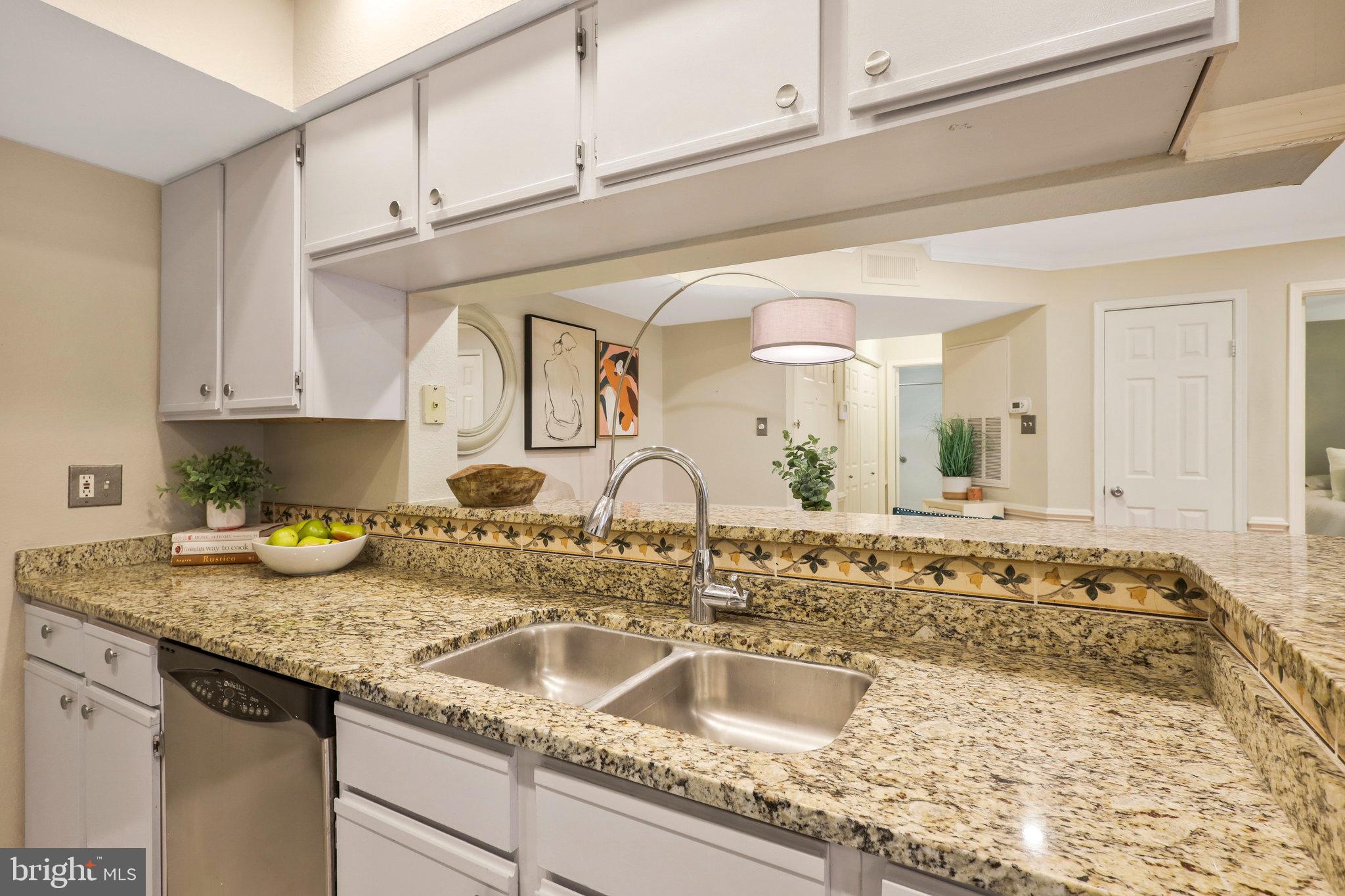 3315 Wyndham CIRCLE Unit: 1222