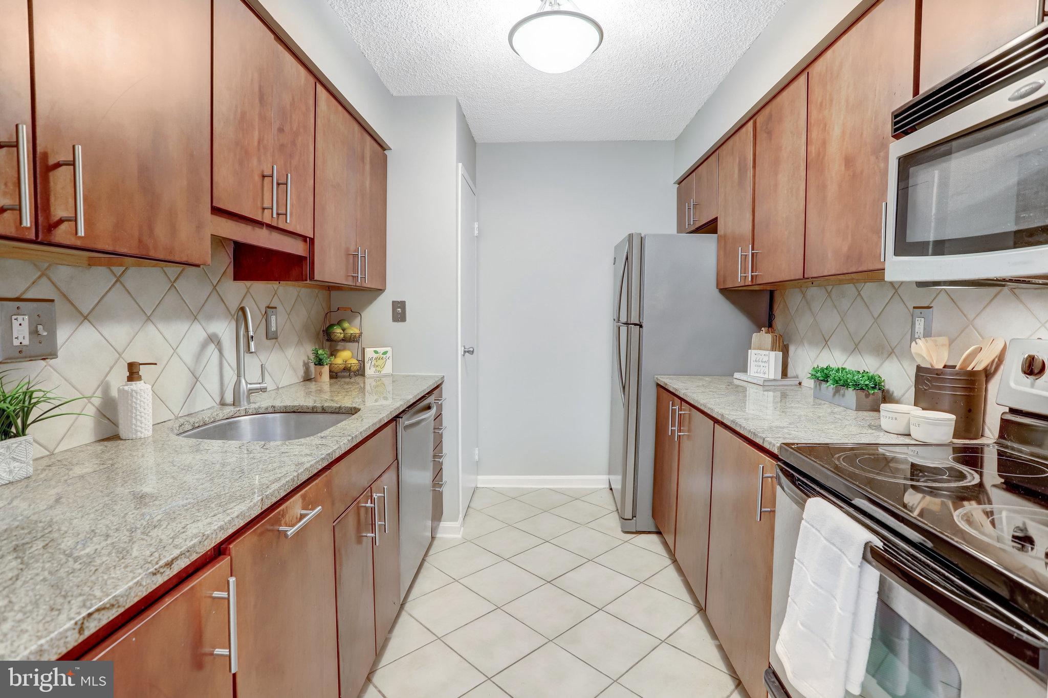 5300 Holmes Run PARKWAY Unit: 720