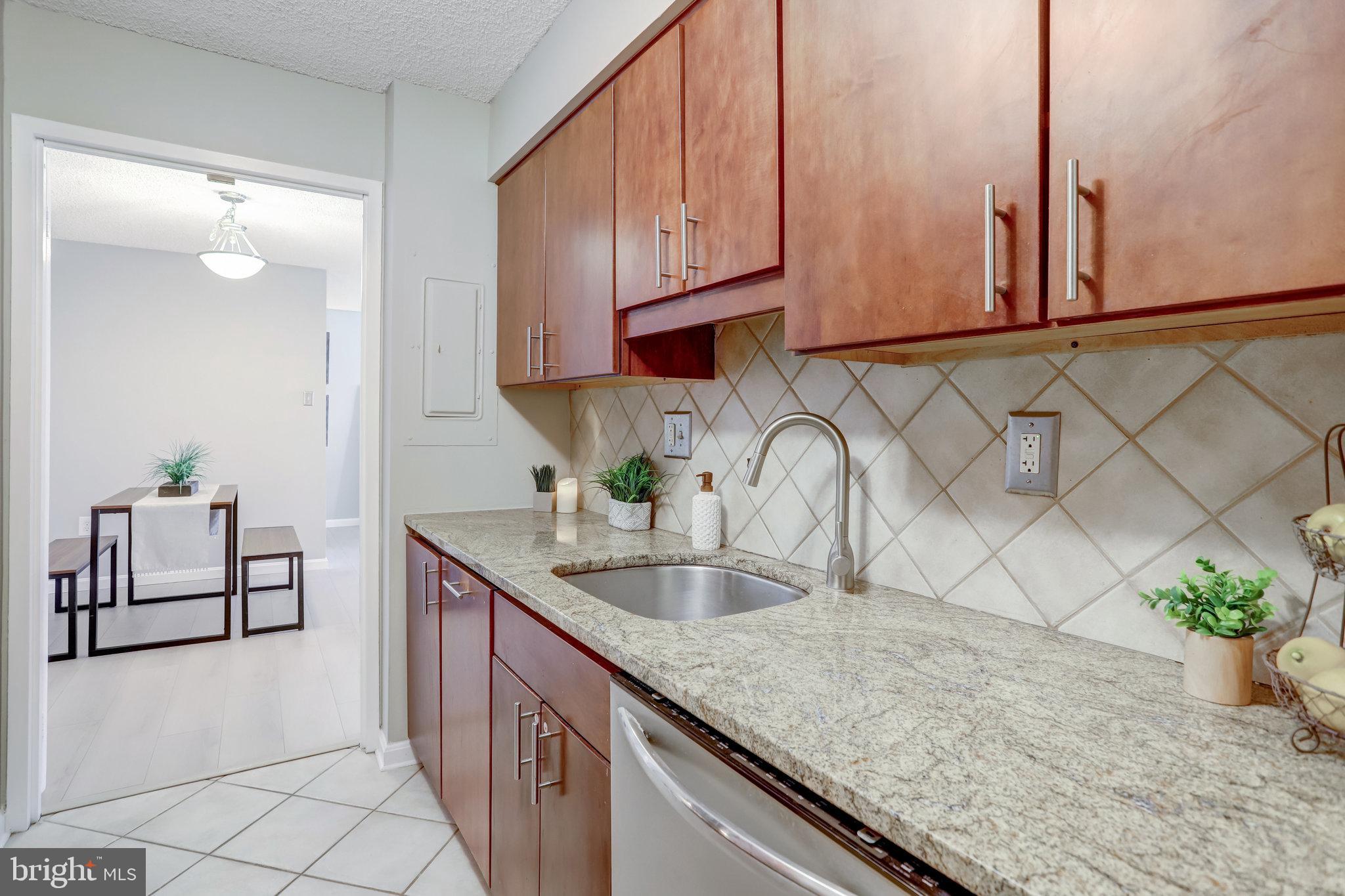 5300 Holmes Run PARKWAY Unit: 720