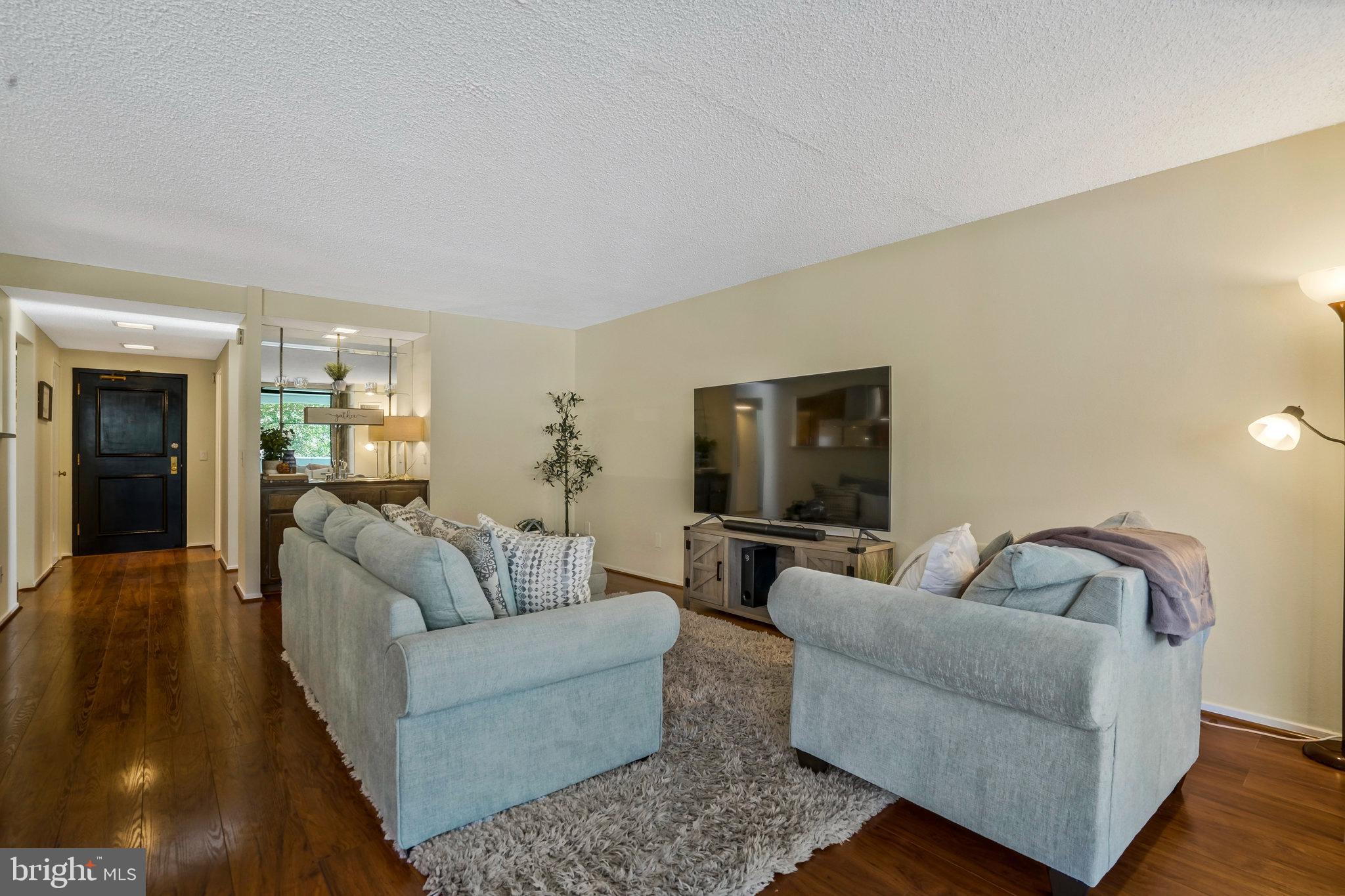 6101 Edsall ROAD Unit: 212