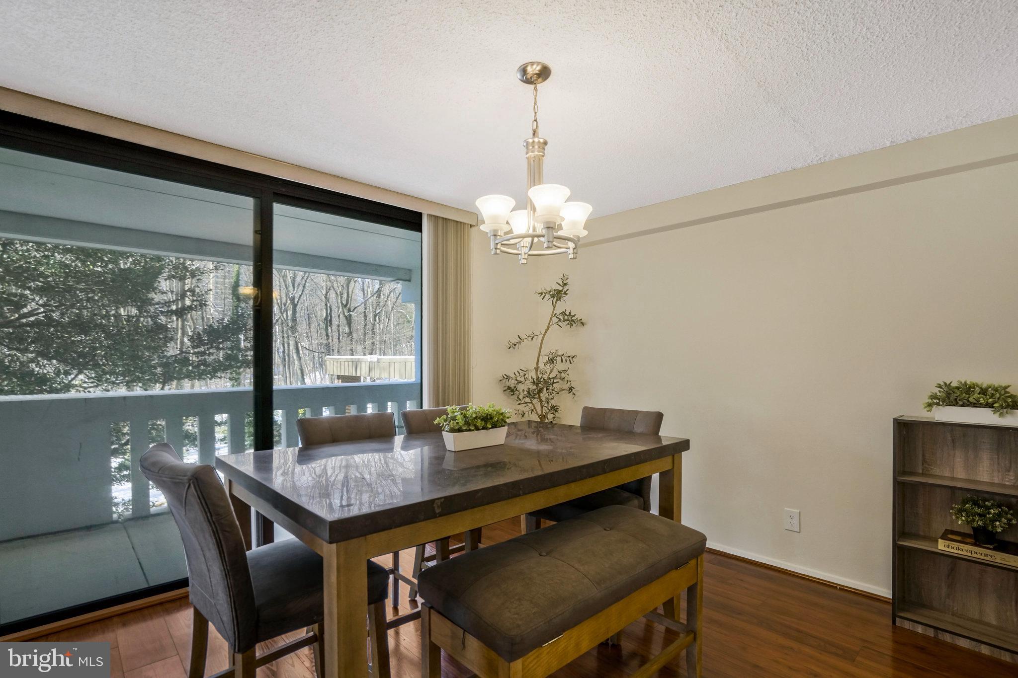 6101 Edsall ROAD Unit: 212