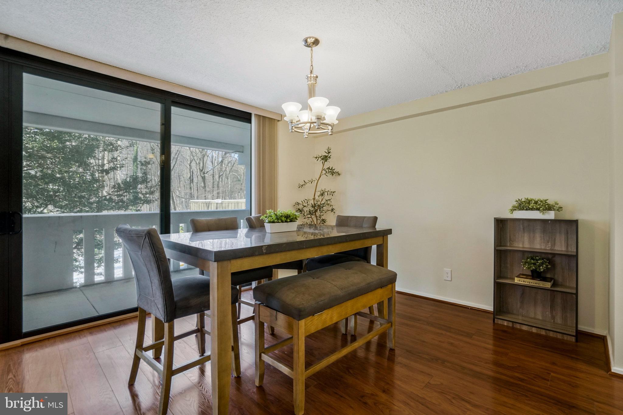 6101 Edsall ROAD Unit: 212