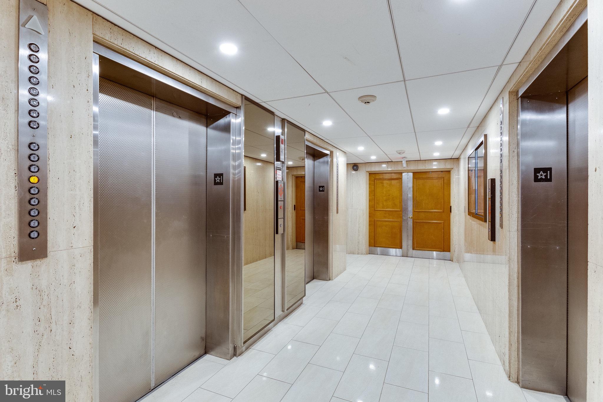 6101 Edsall ROAD Unit: 212