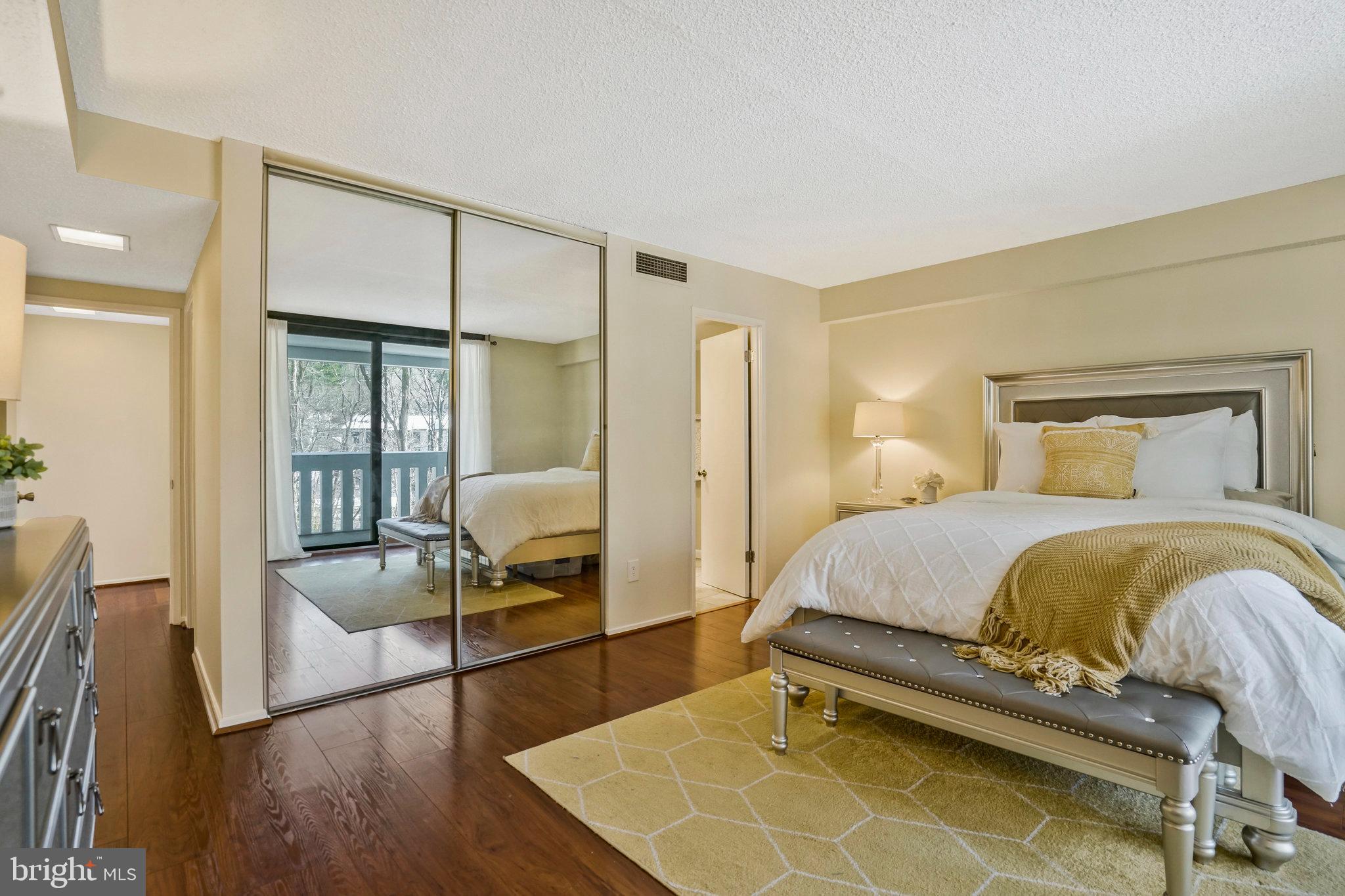 6101 Edsall ROAD Unit: 212