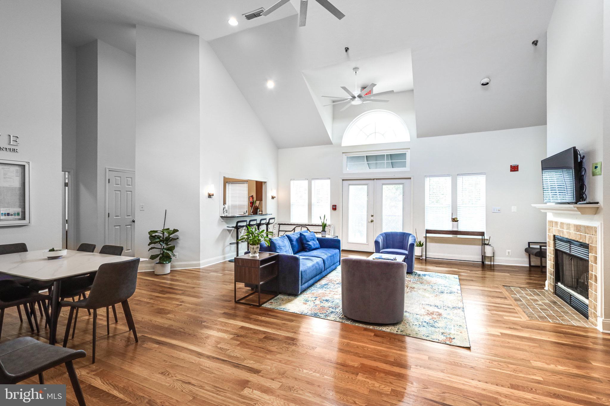 3313 Wyndham Circle Unit: 4203