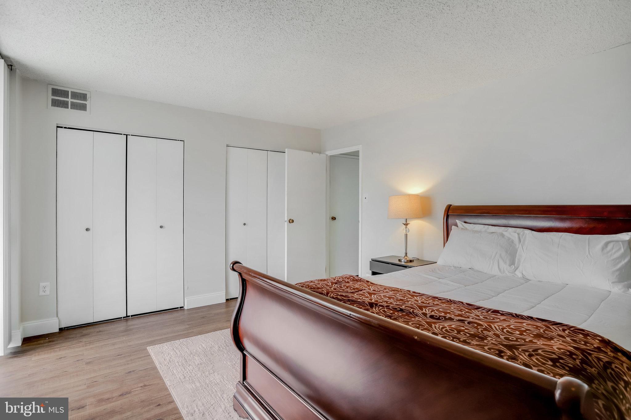 5300 Holmes Run Parkway Unit: 417