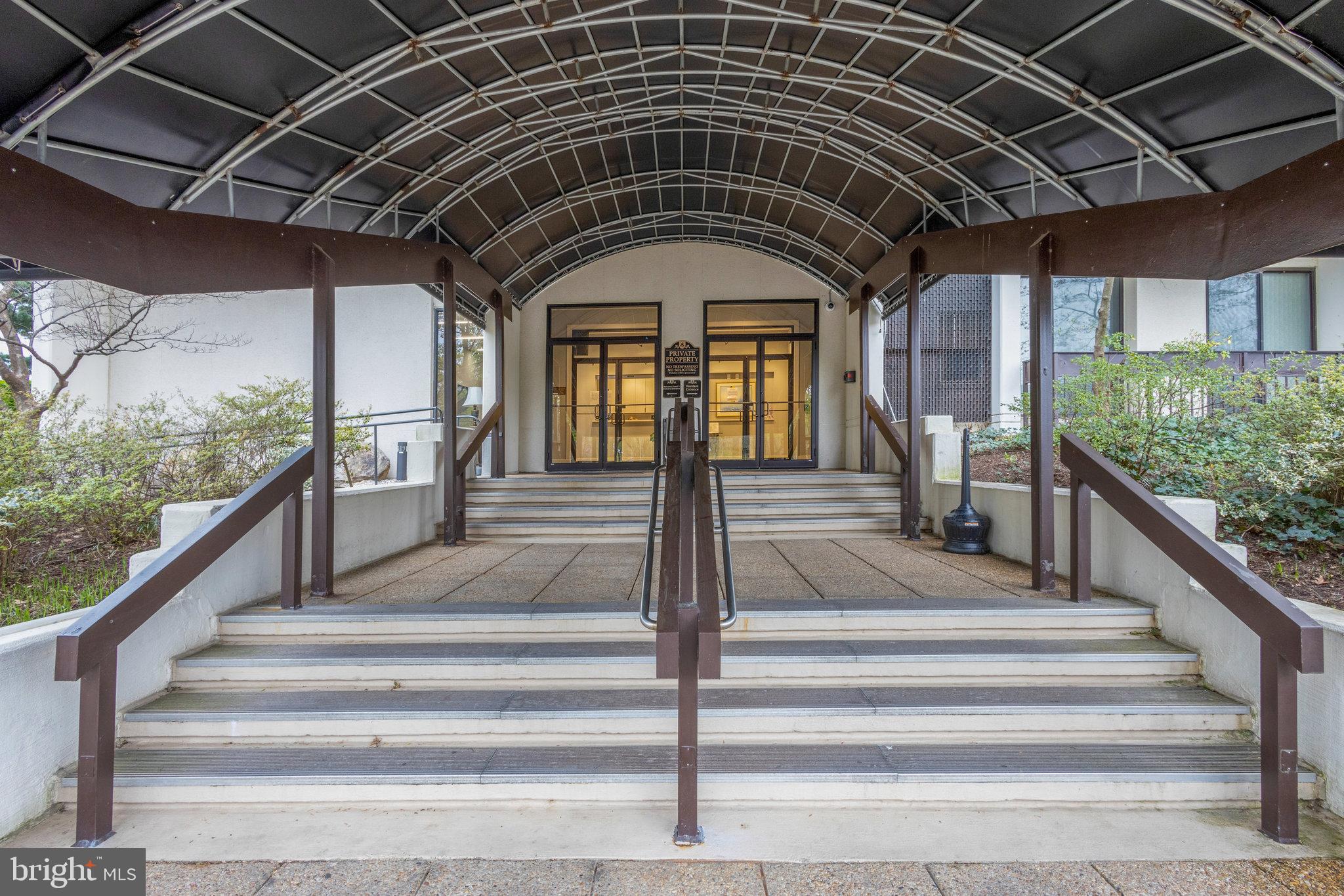 5300 Holmes Run Parkway Unit: 417