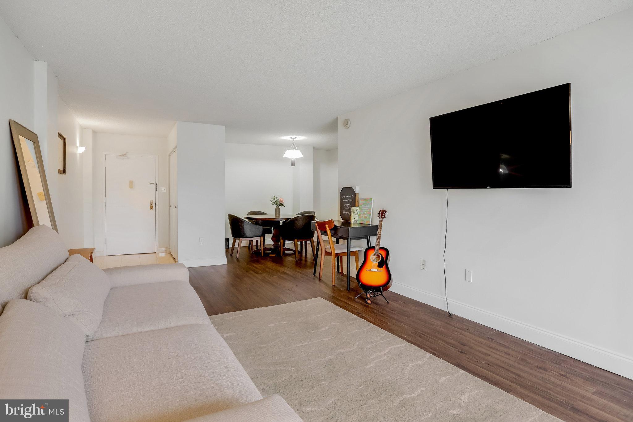 5300 Holmes Run Parkway Unit: 417