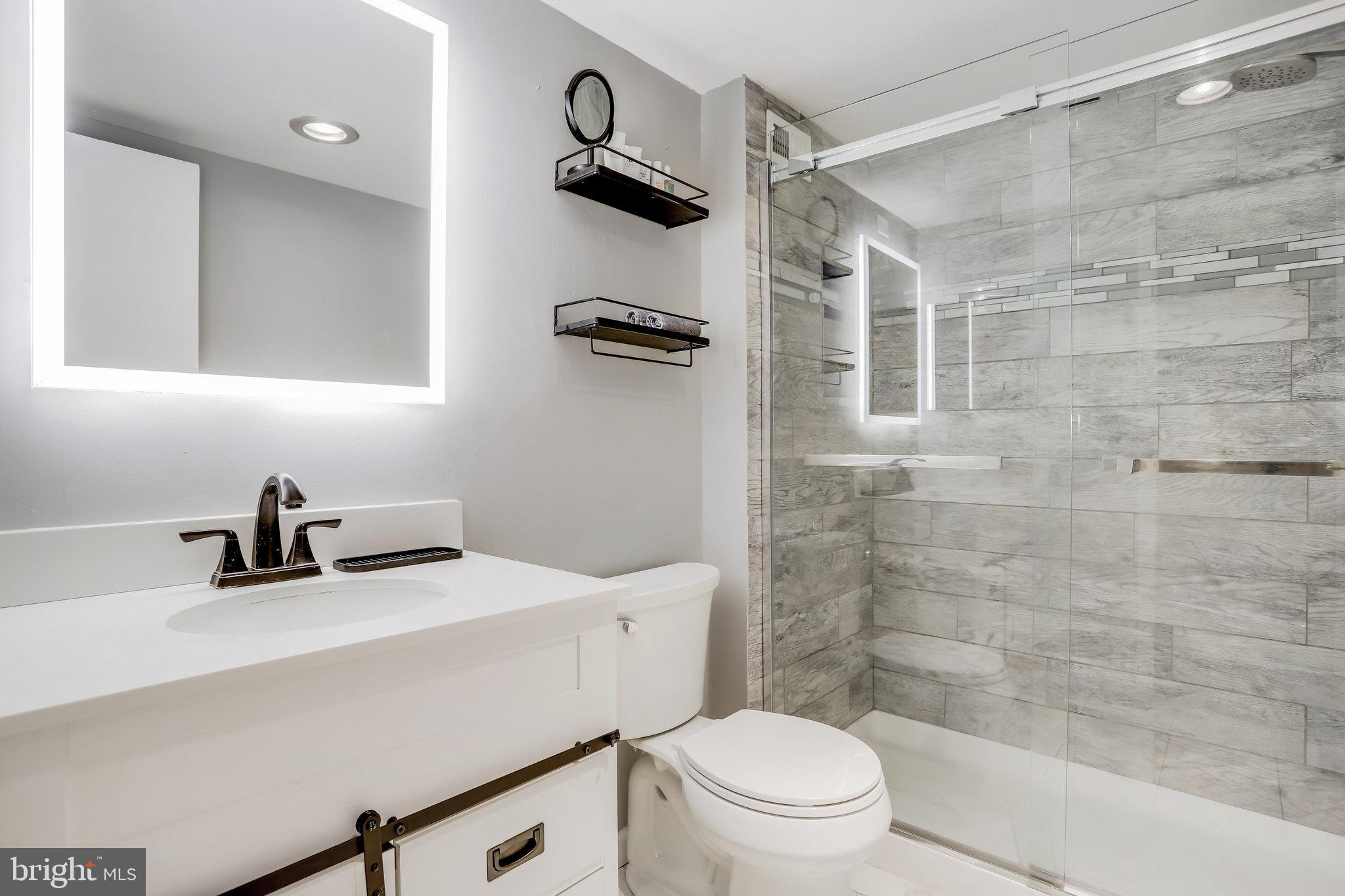 5300 Holmes Run Parkway Unit: 417