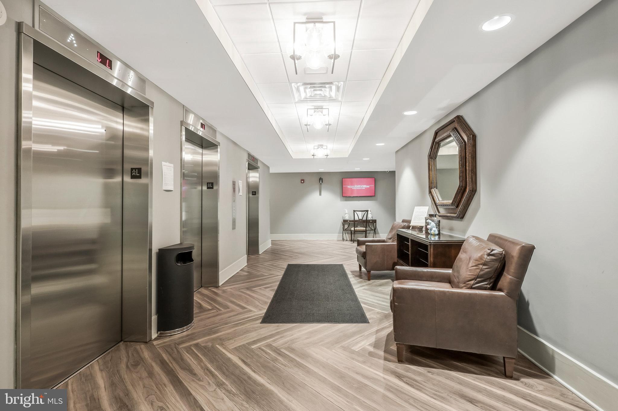 5300 Holmes Run Parkway Unit: 417