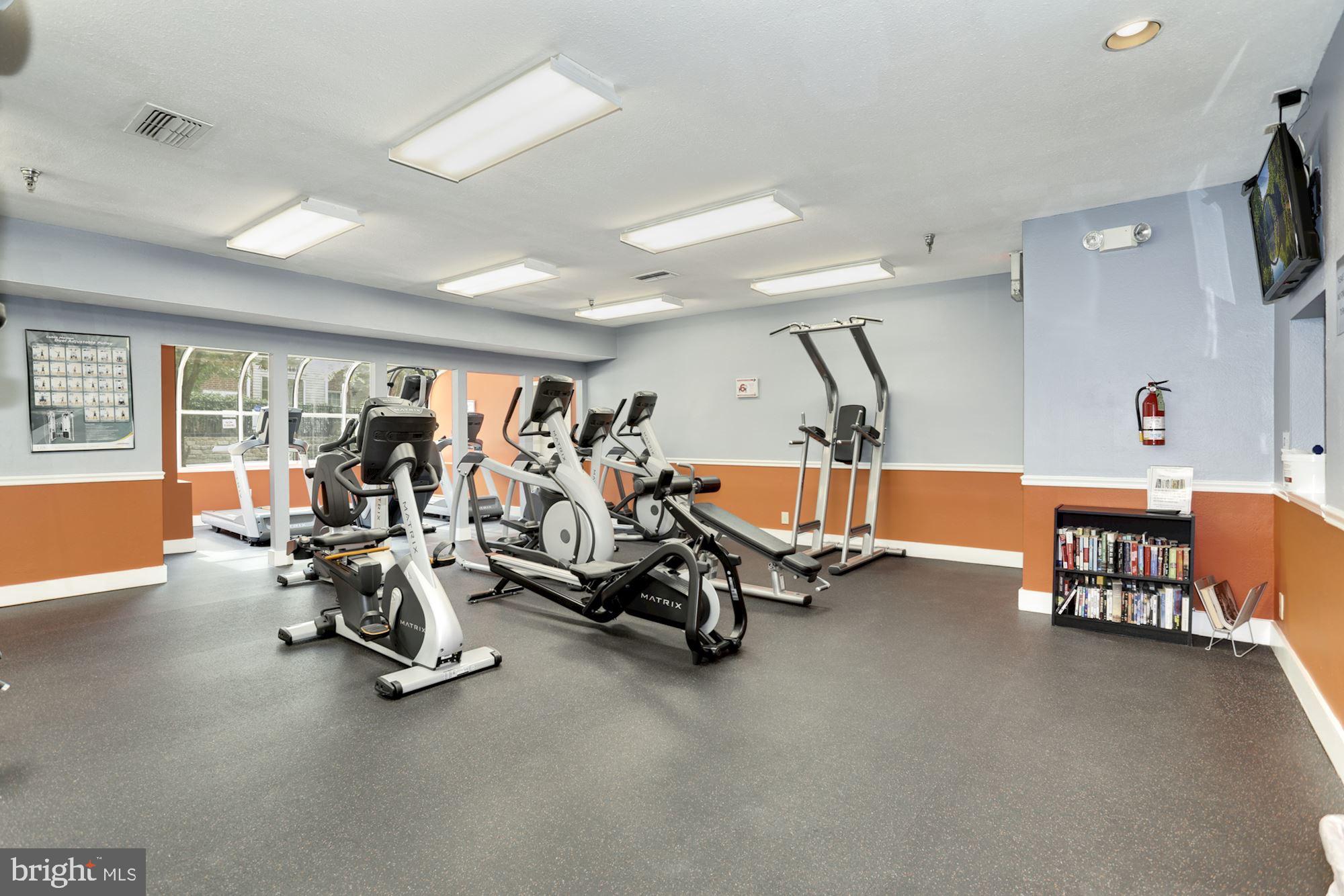 3308 Wyndham Cir #323