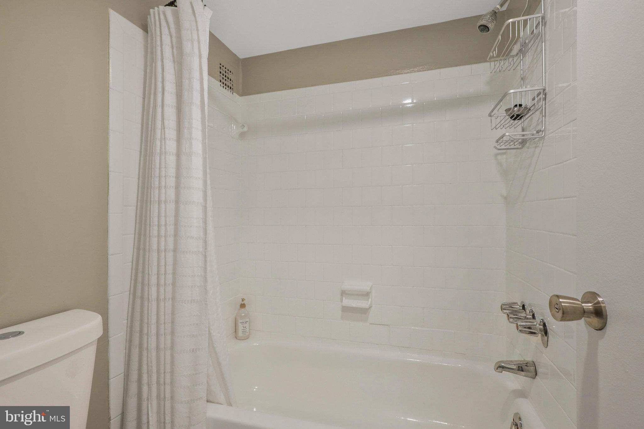 1225 Martha Custis Dr #216