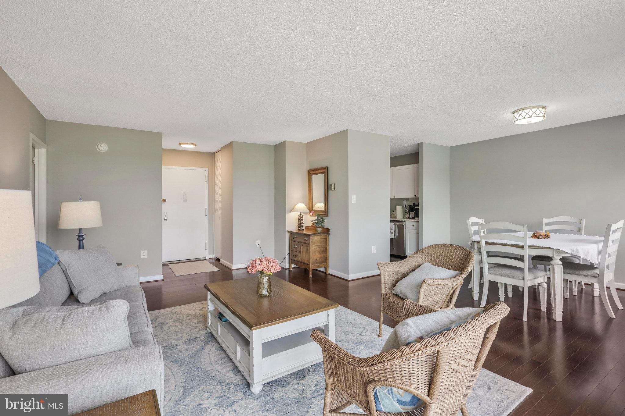 1225 Martha Custis Dr #216