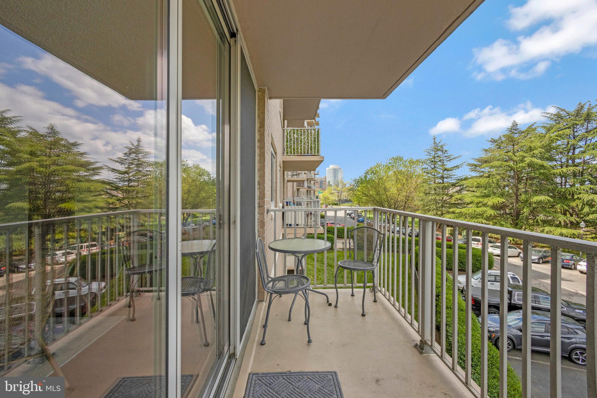 1225 Martha Custis Dr #216