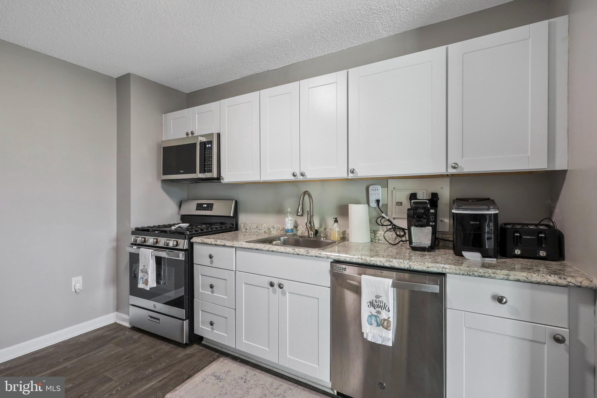 1225 Martha Custis Dr #216
