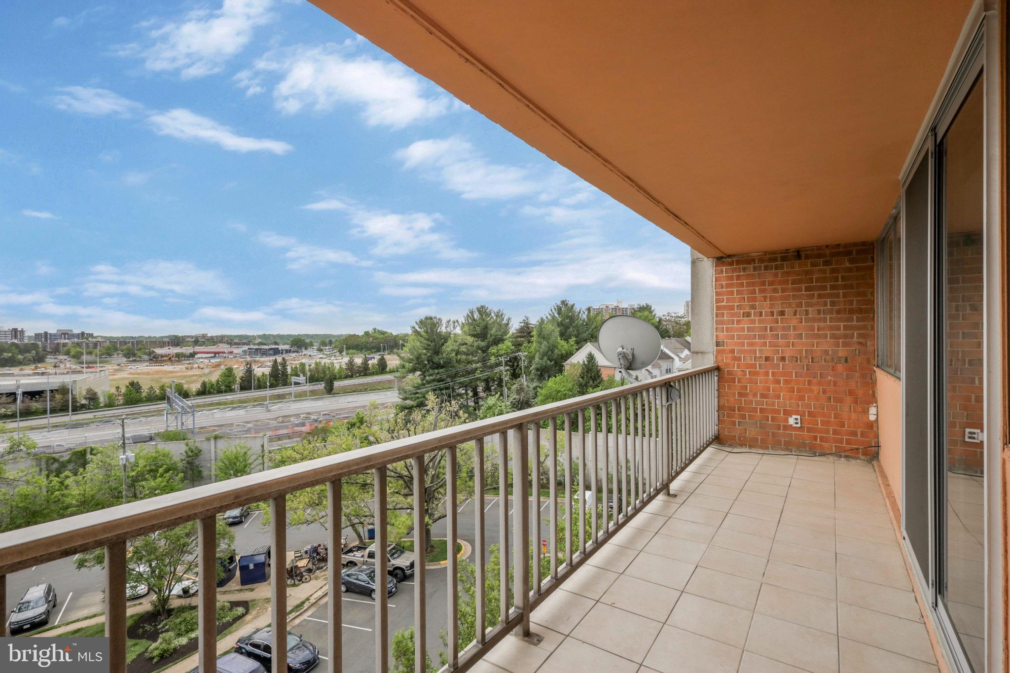 5831 Quantrell Ave #508