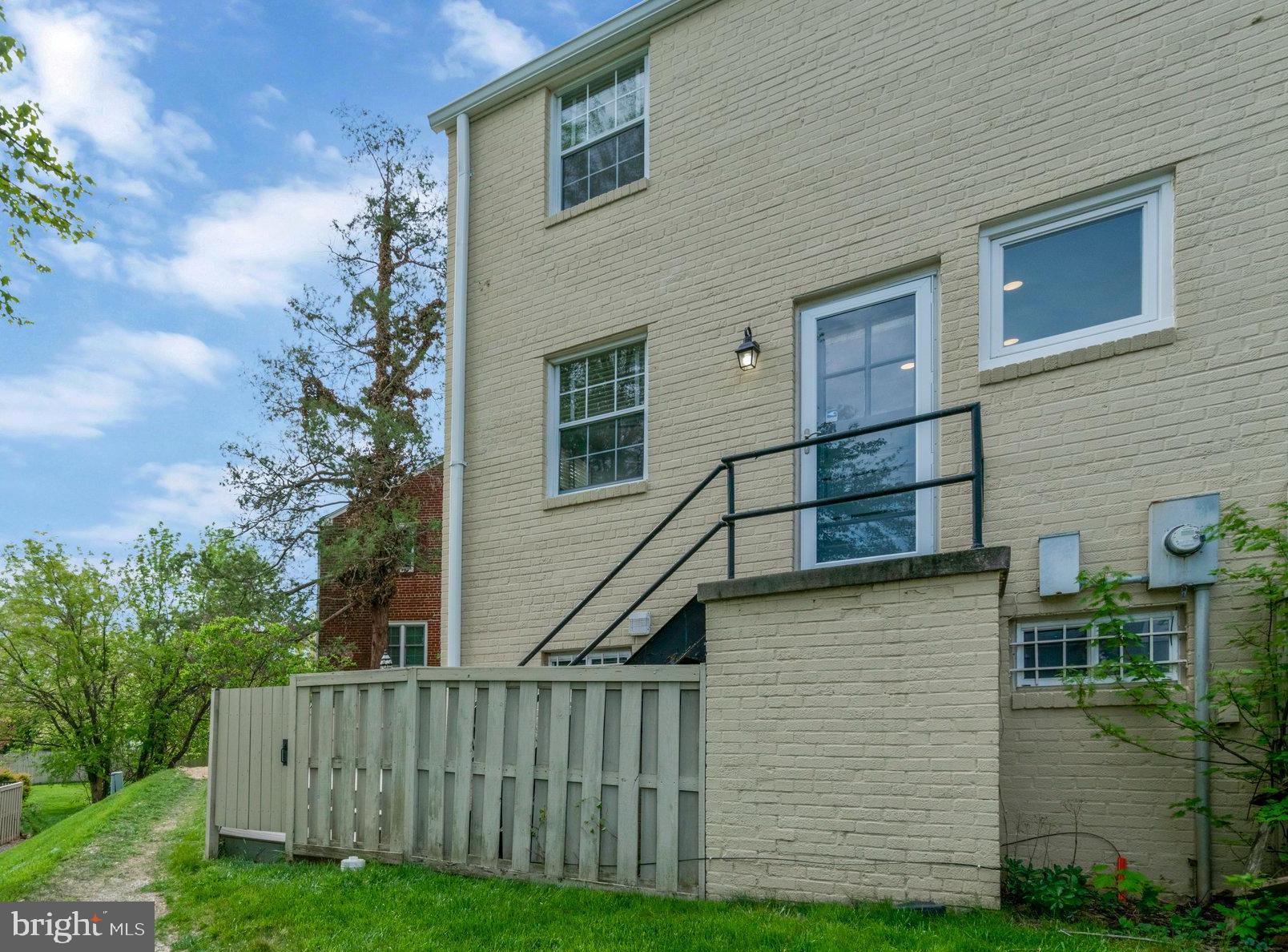 3745 Keller Ave