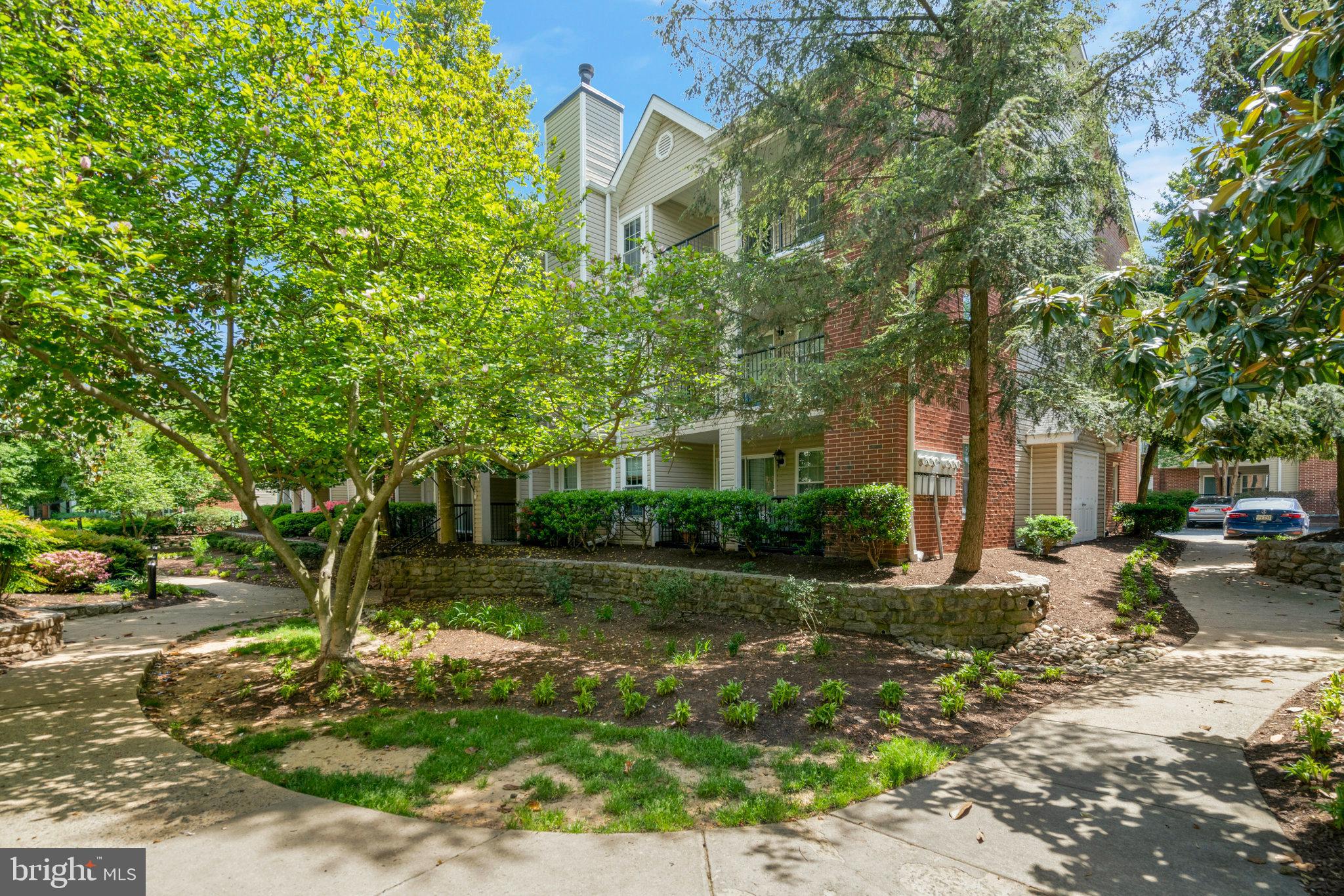 3308 Wyndham Cir #321