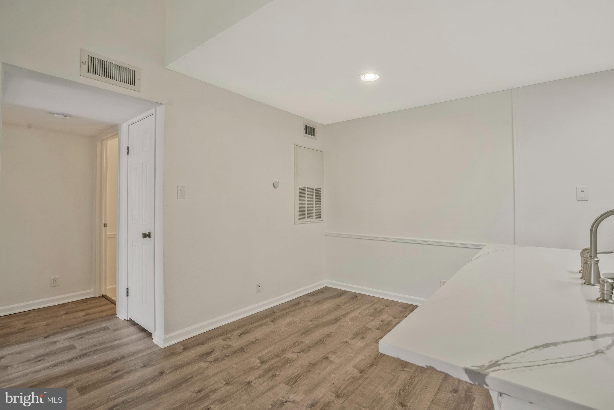 3308 Wyndham Cir #321