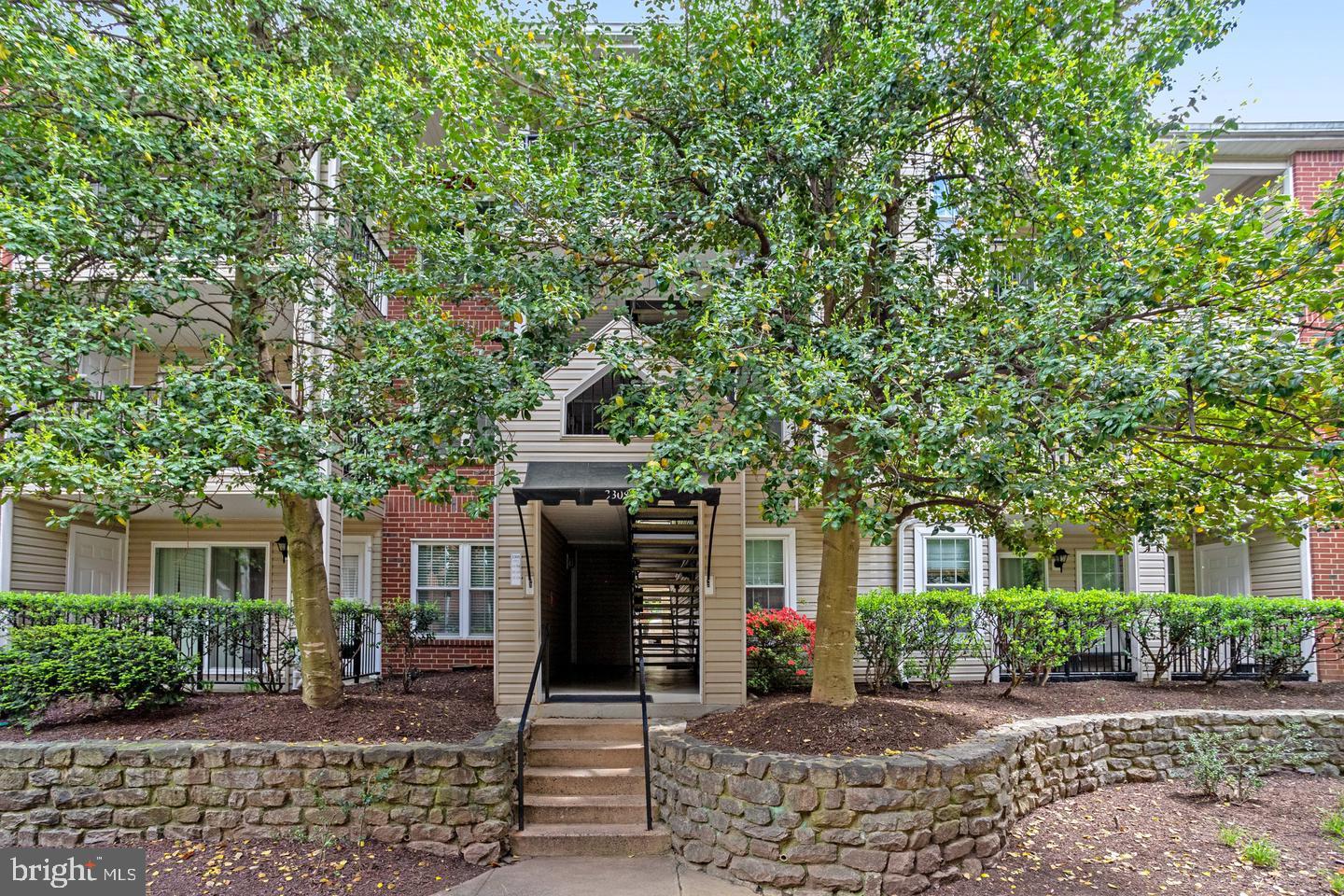 3308 Wyndham Cir #321