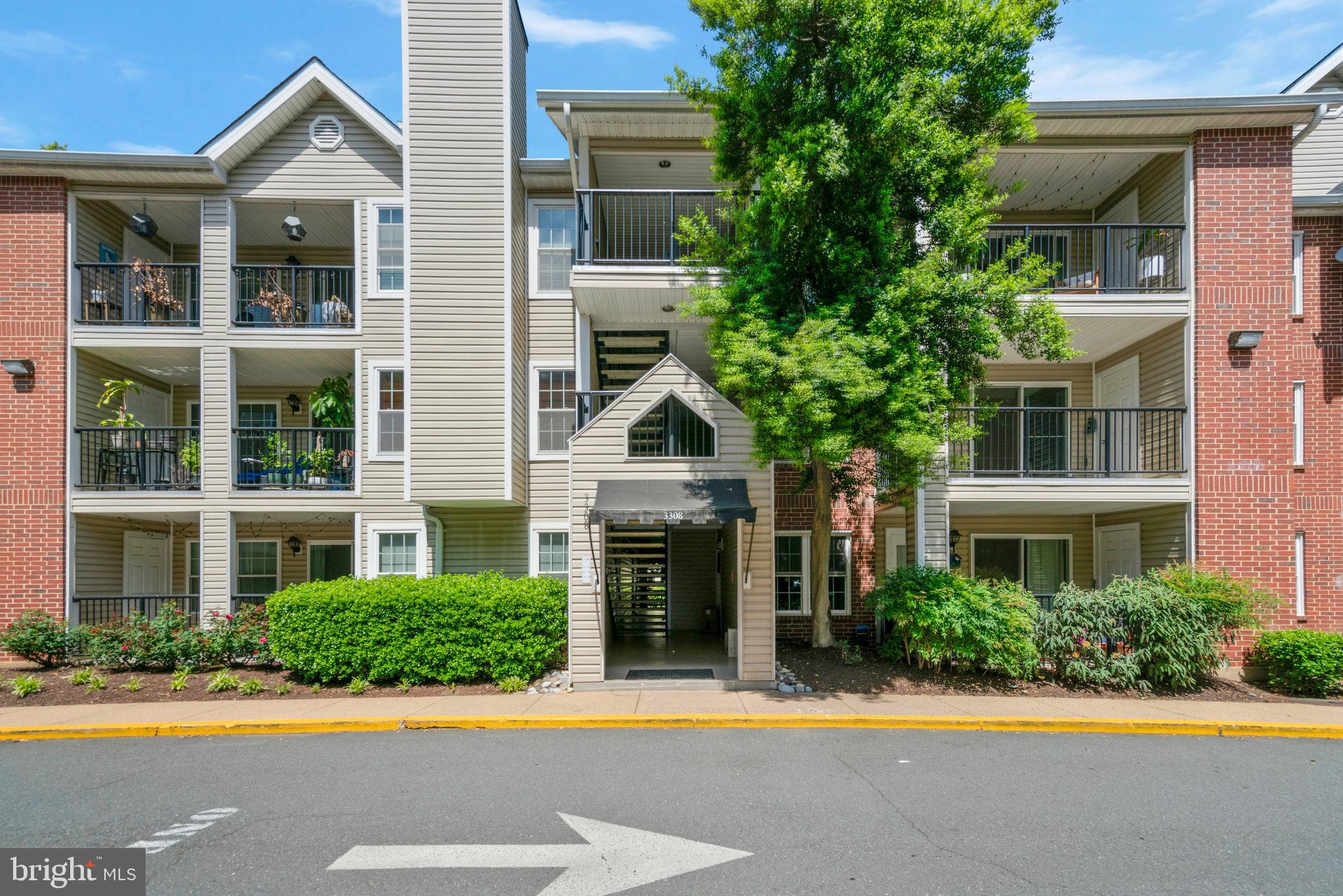3308 Wyndham Cir #321
