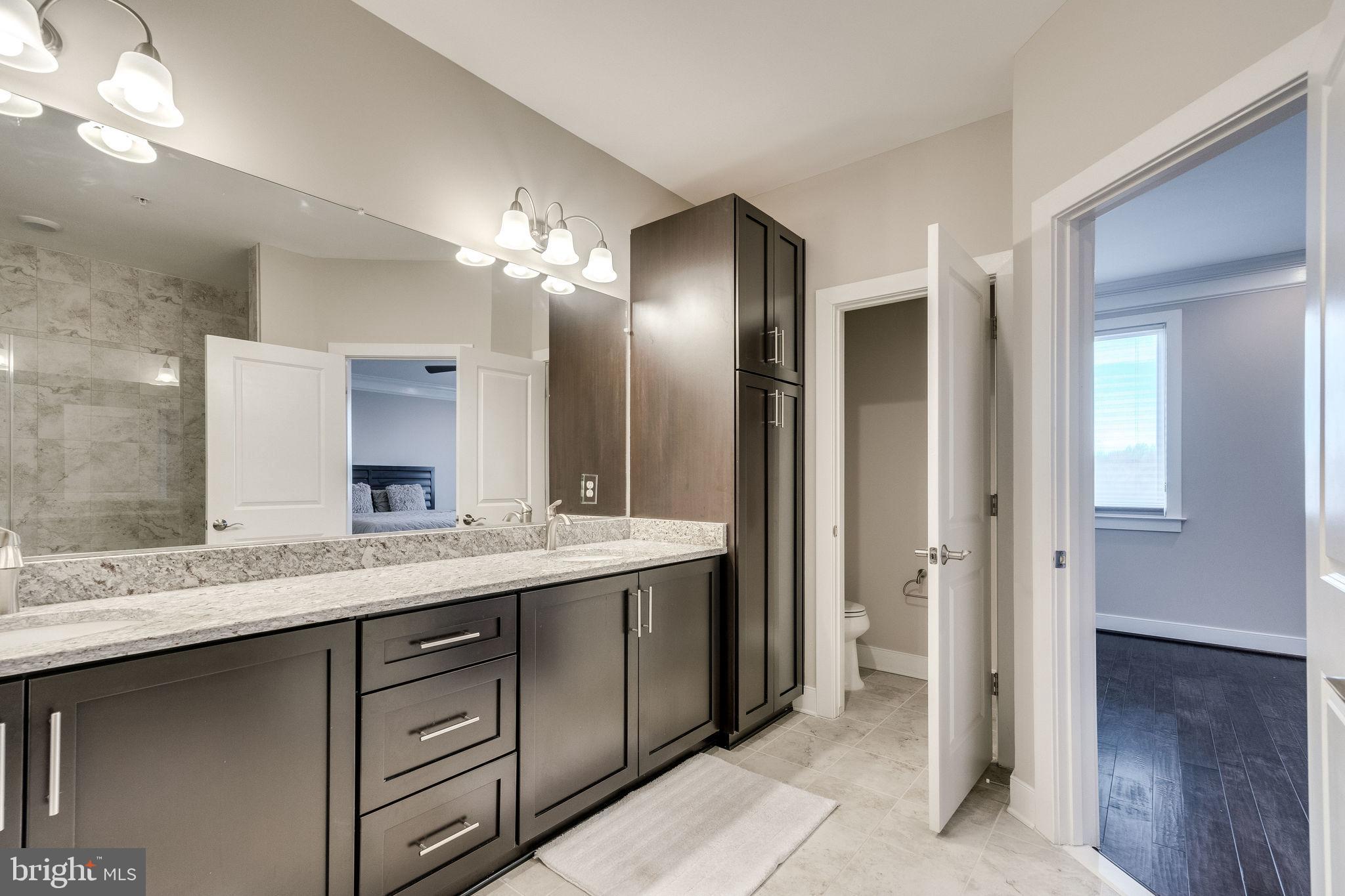 2405 RICHMOND HWY #102