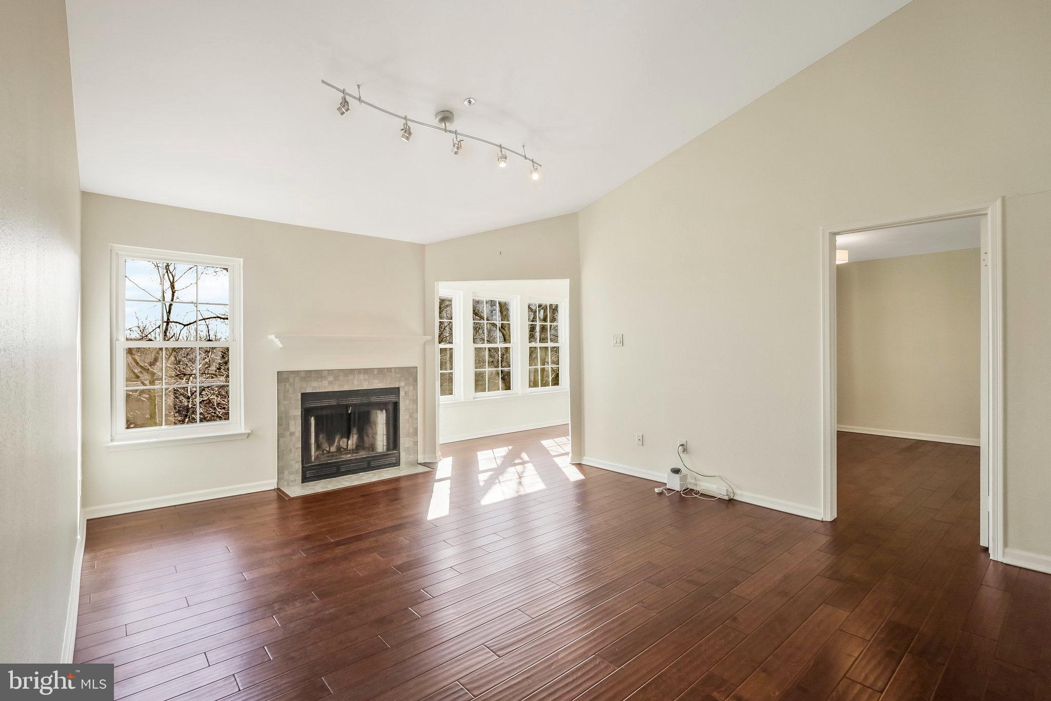 3313 WYNDHAM CIR #4203