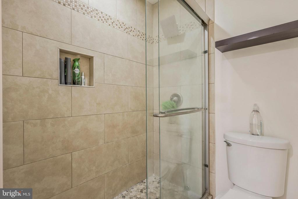 3313 WYNDHAM CIR #4203