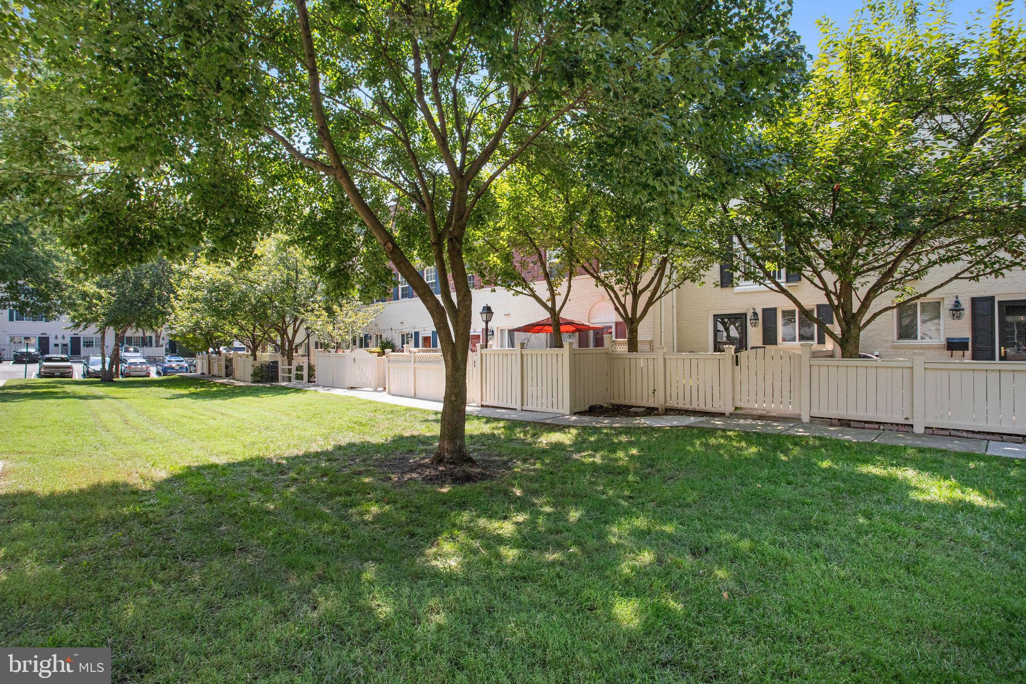 1311 N VAN DORN ST
