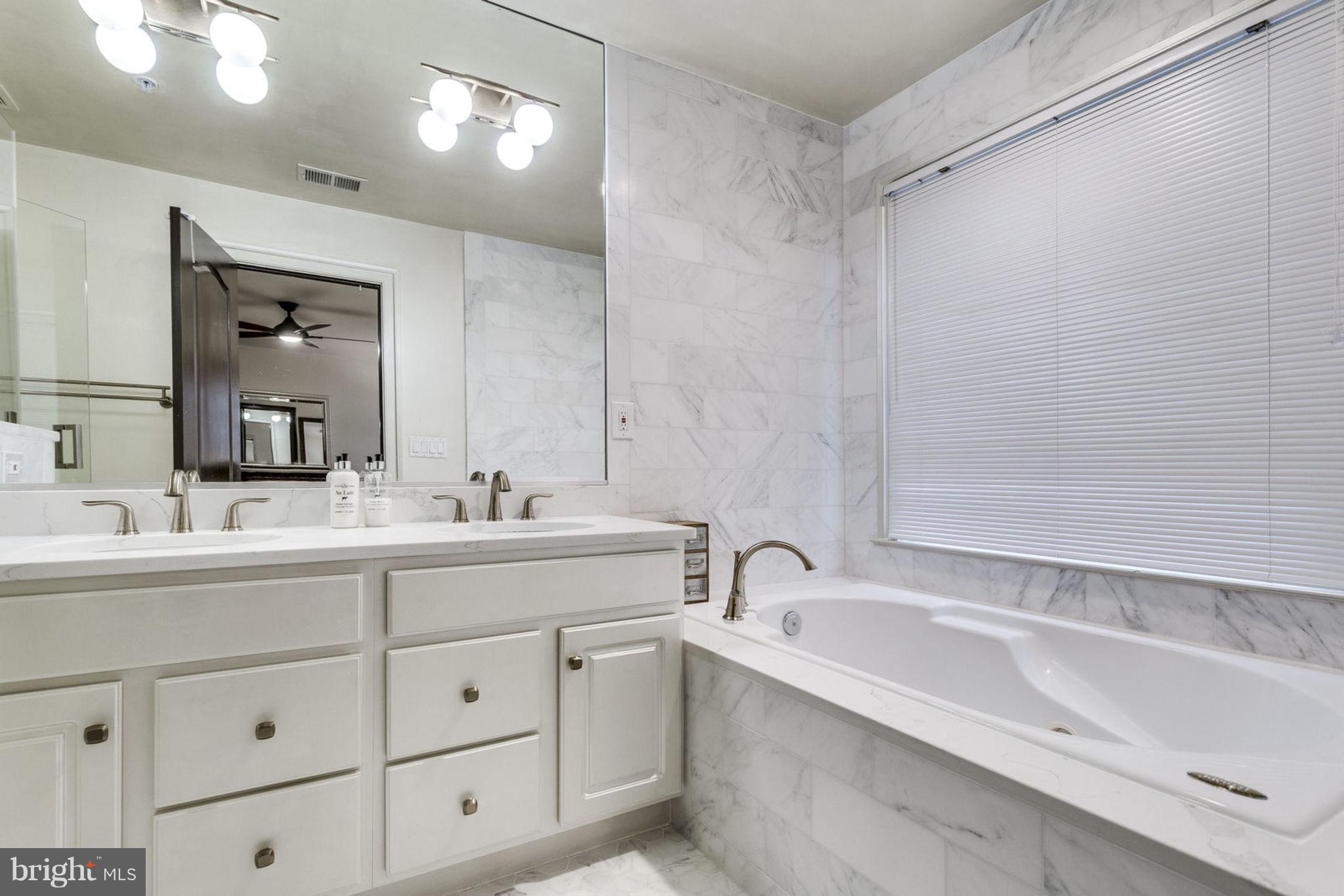 385 CAMERON STATION BLVD