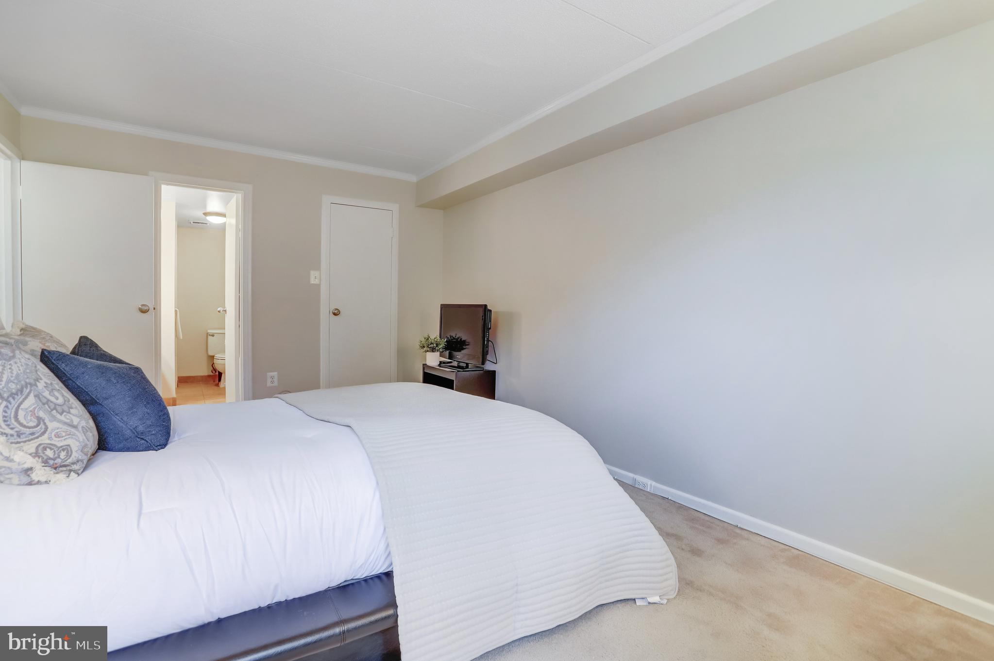 6300 Stevenson Ave #413