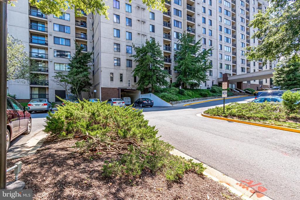 6300 Stevenson Ave #413