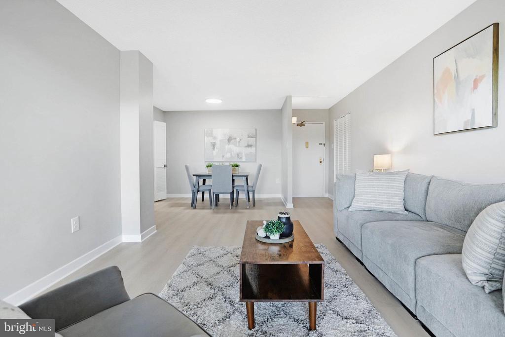 5300 Holmes Run Pkwy #405