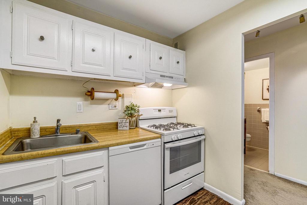 5340 Holmes Run Pkwy #1207