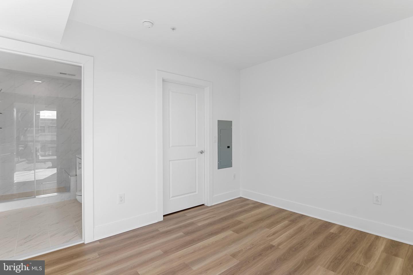 701 N HENRY STREET #405