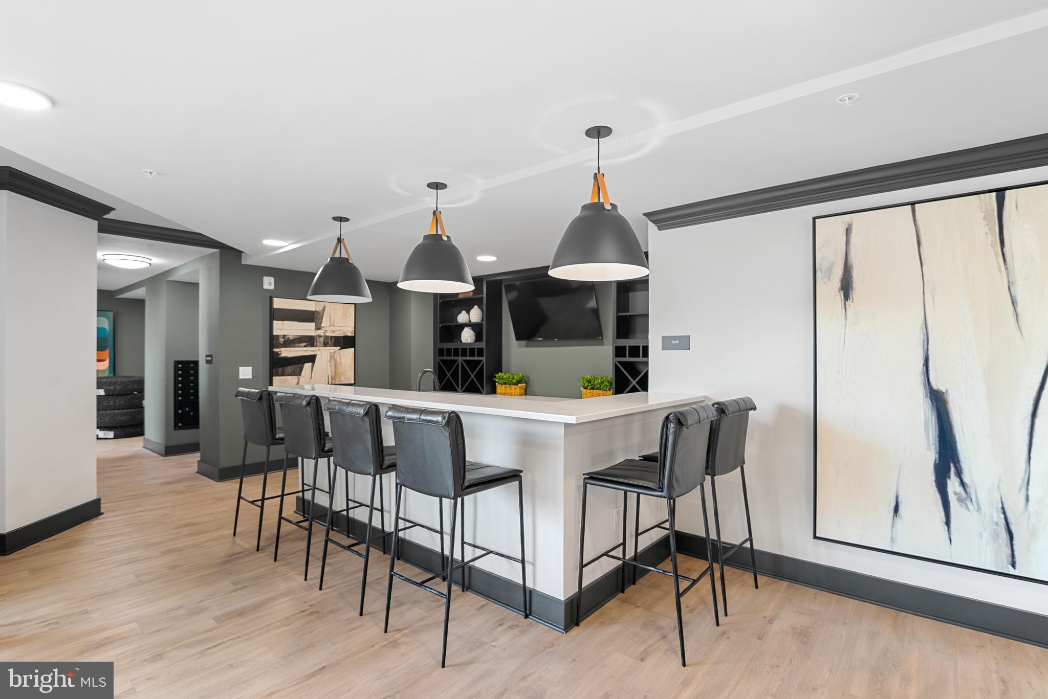 701 N HENRY STREET #405
