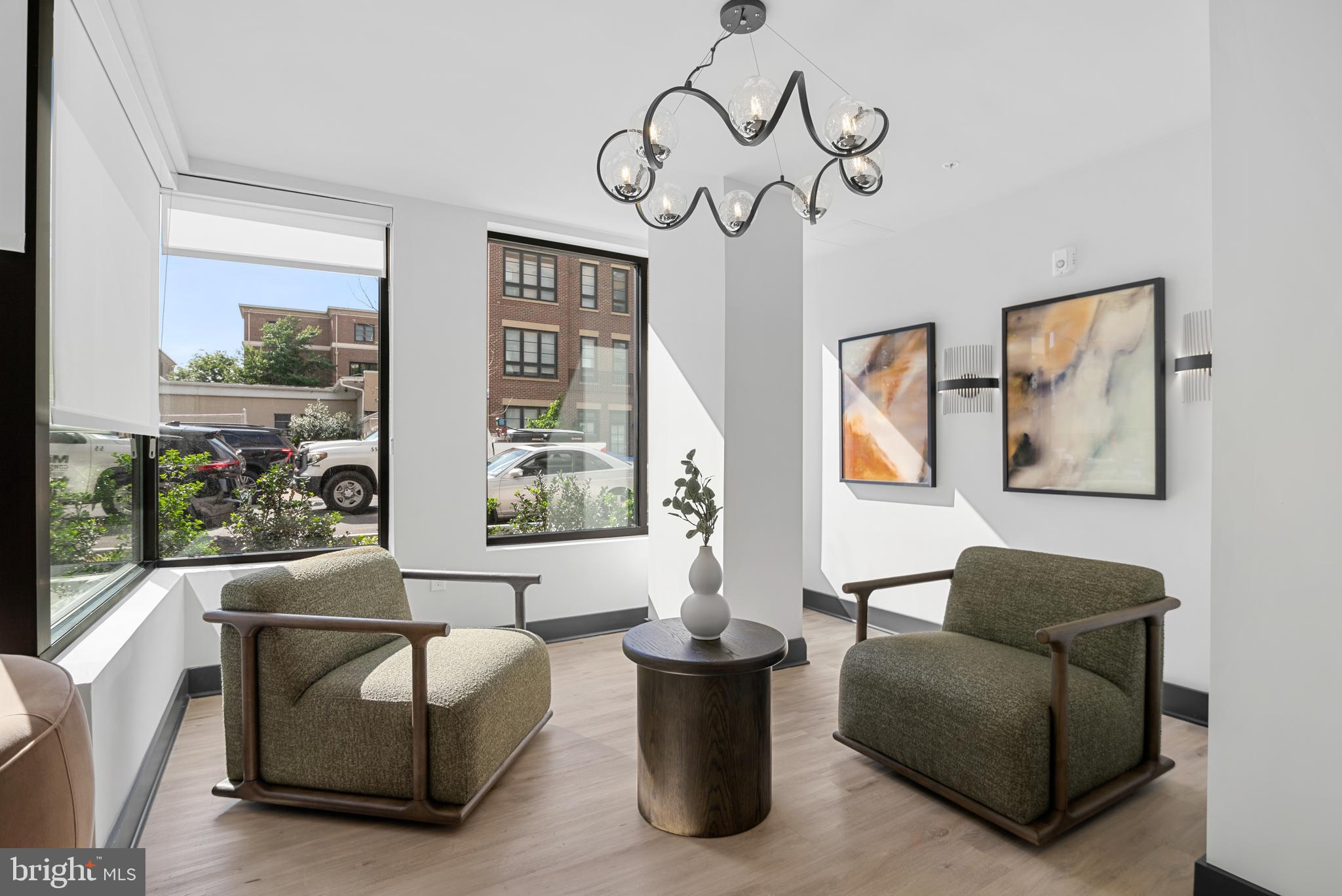 701 N HENRY STREET #405