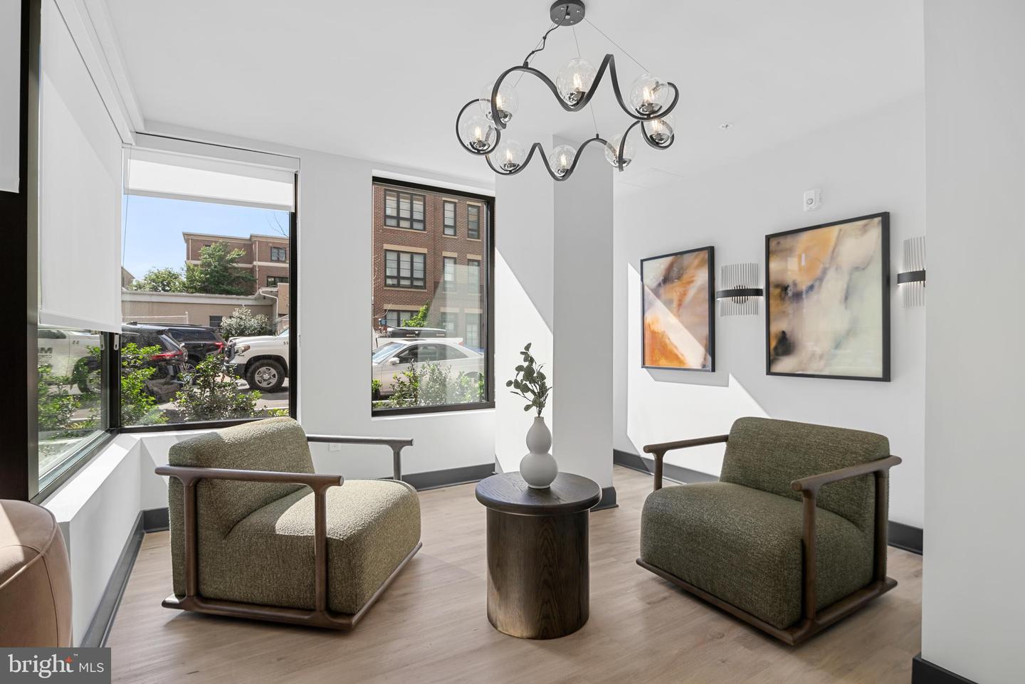 701 N HENRY STREET #405
