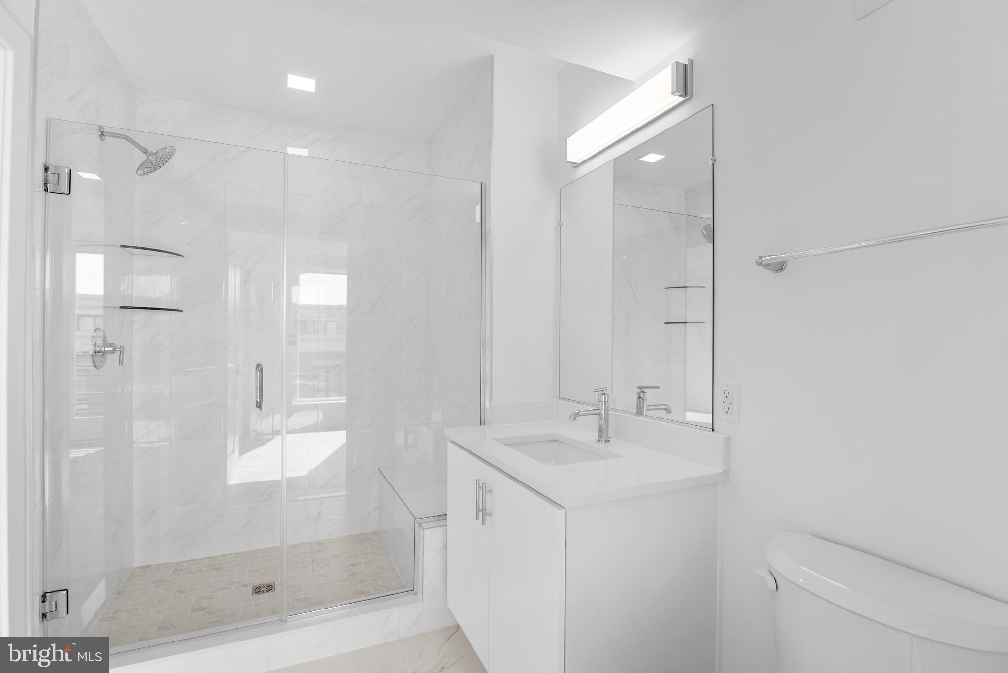 701 N HENRY STREET #405
