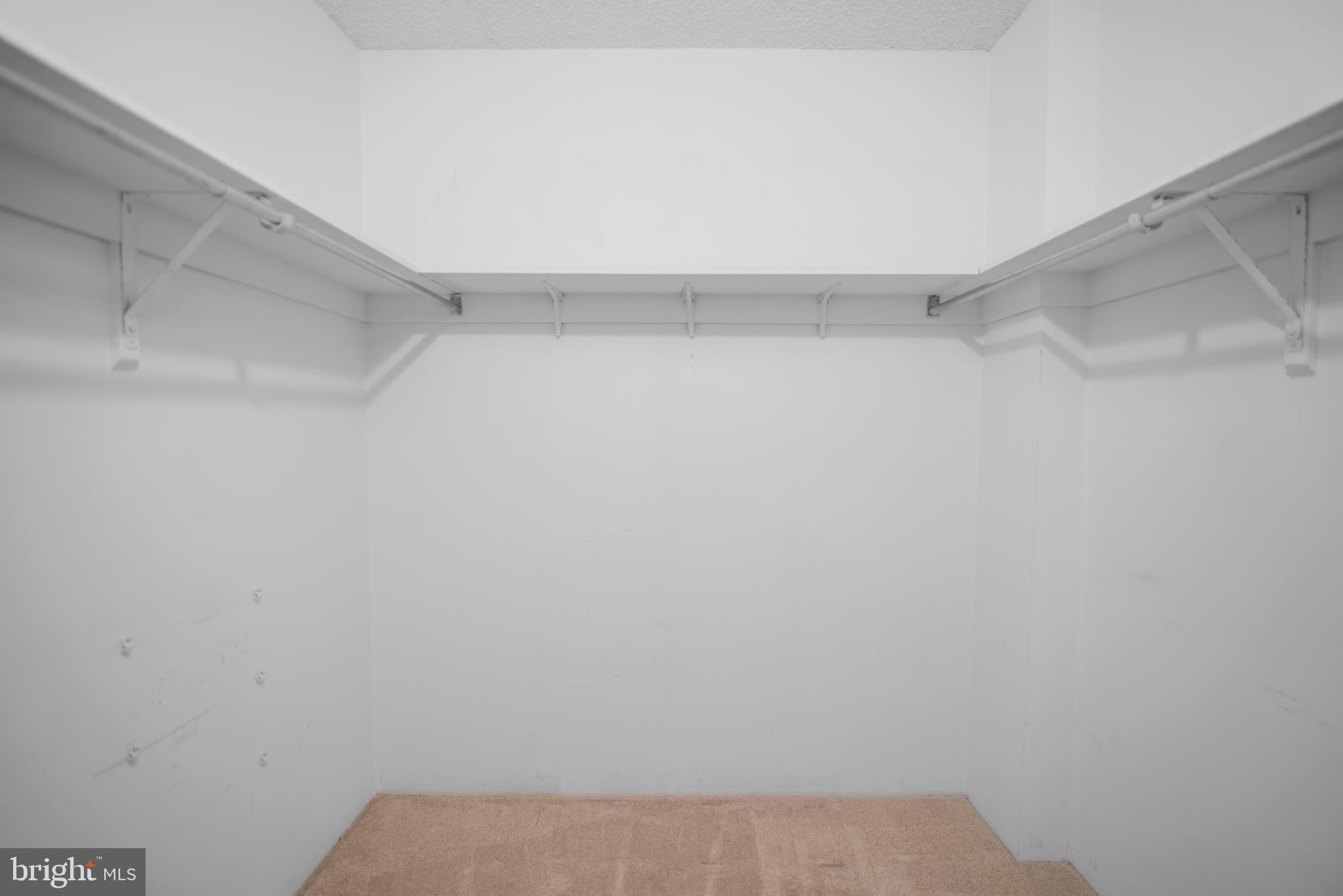 5300 Holmes Run Pkwy #403