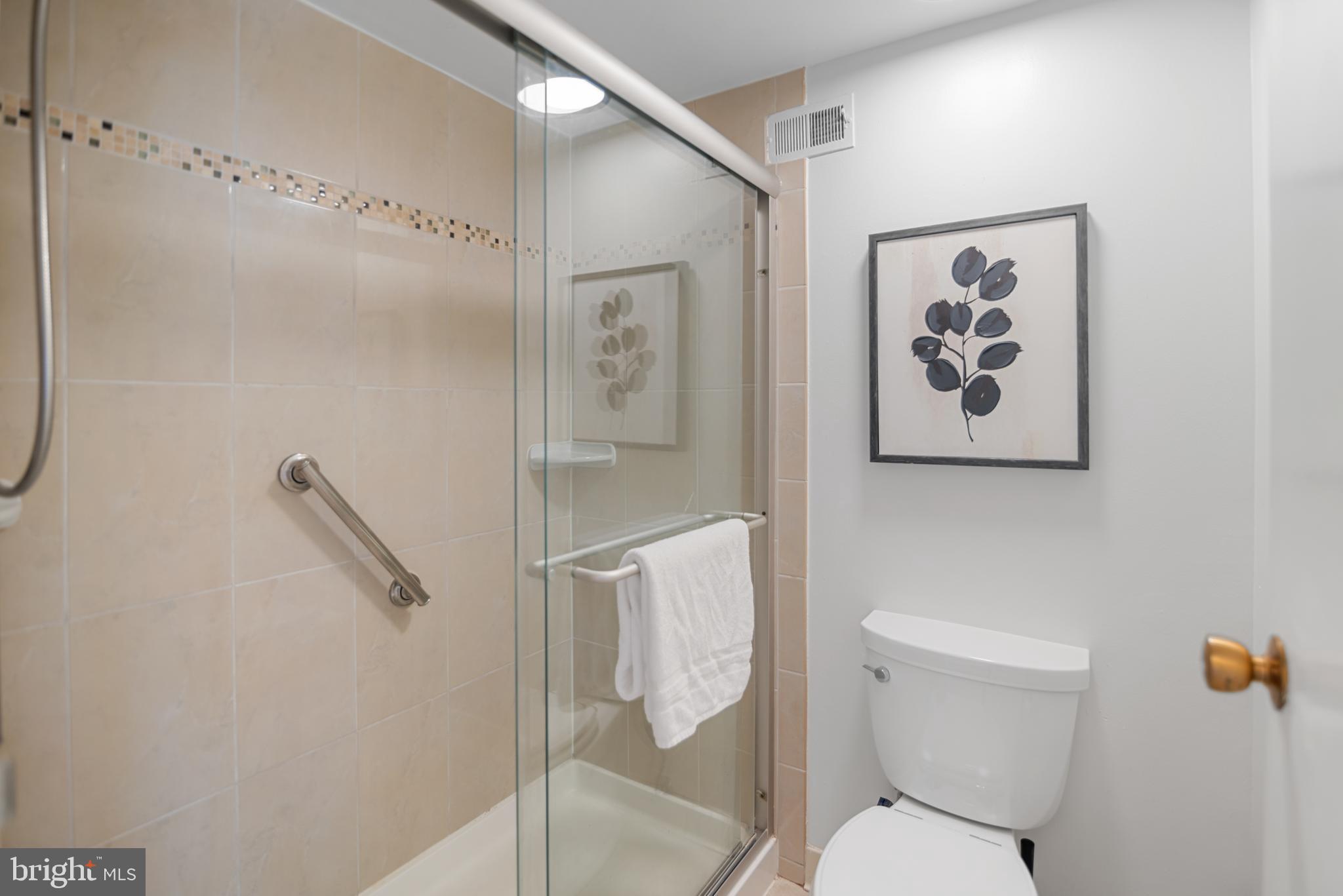 5300 Holmes Run Pkwy #403