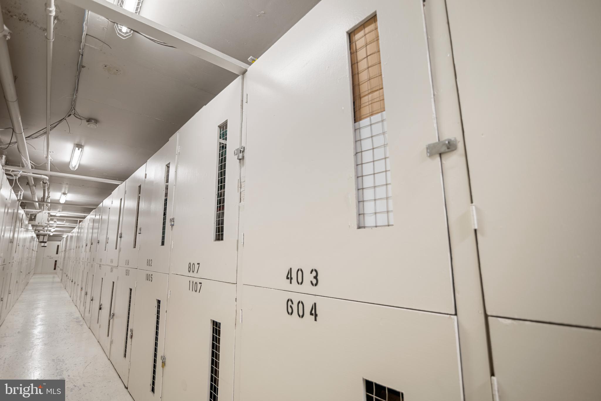 5300 Holmes Run Pkwy #403