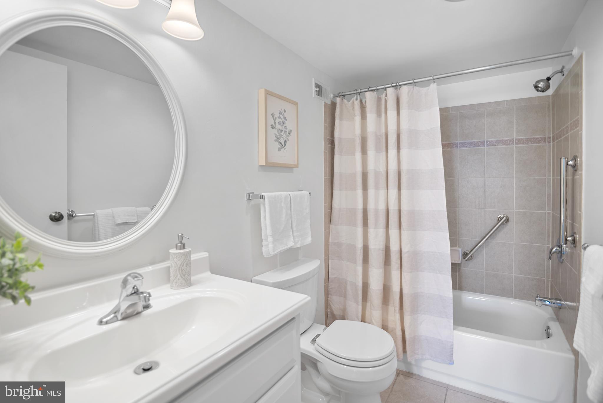 5300 Holmes Run Pkwy #403